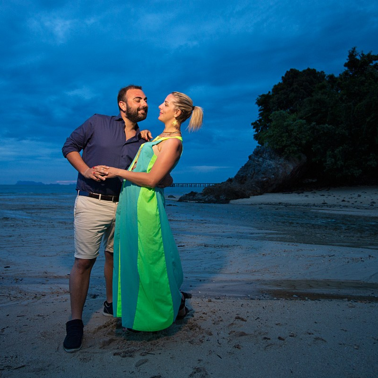 Photo. Romantic proposal on Koh Samui, Thailand
