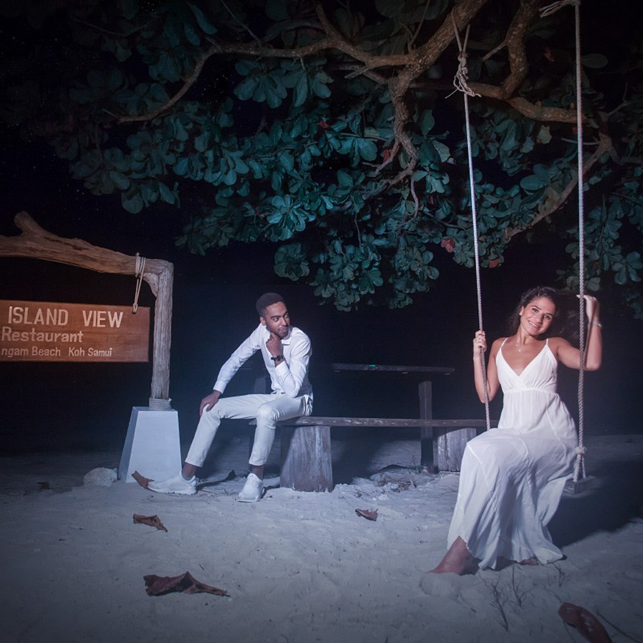 Photo. Romantic proposal on Koh Samui, Thailand