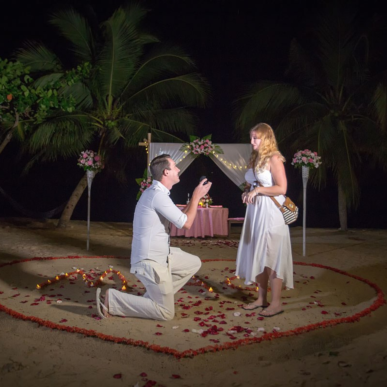 Photo. Romantic proposal on Koh Samui, Thailand