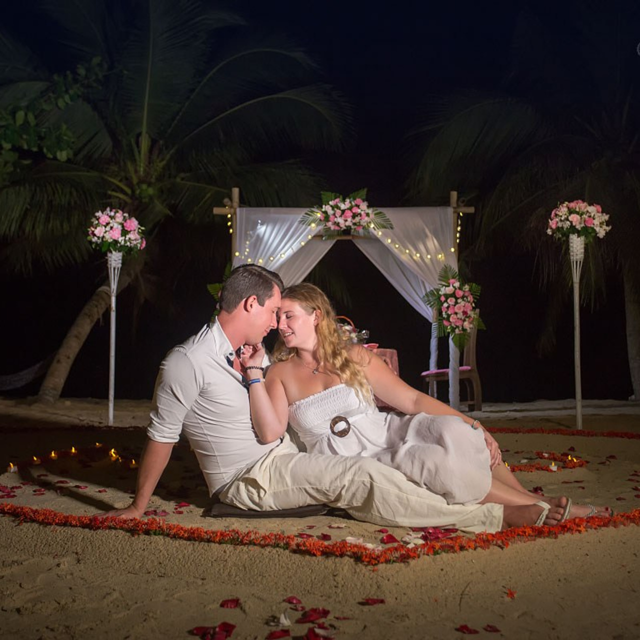 Photo. Romantic proposal on Koh Samui, Thailand