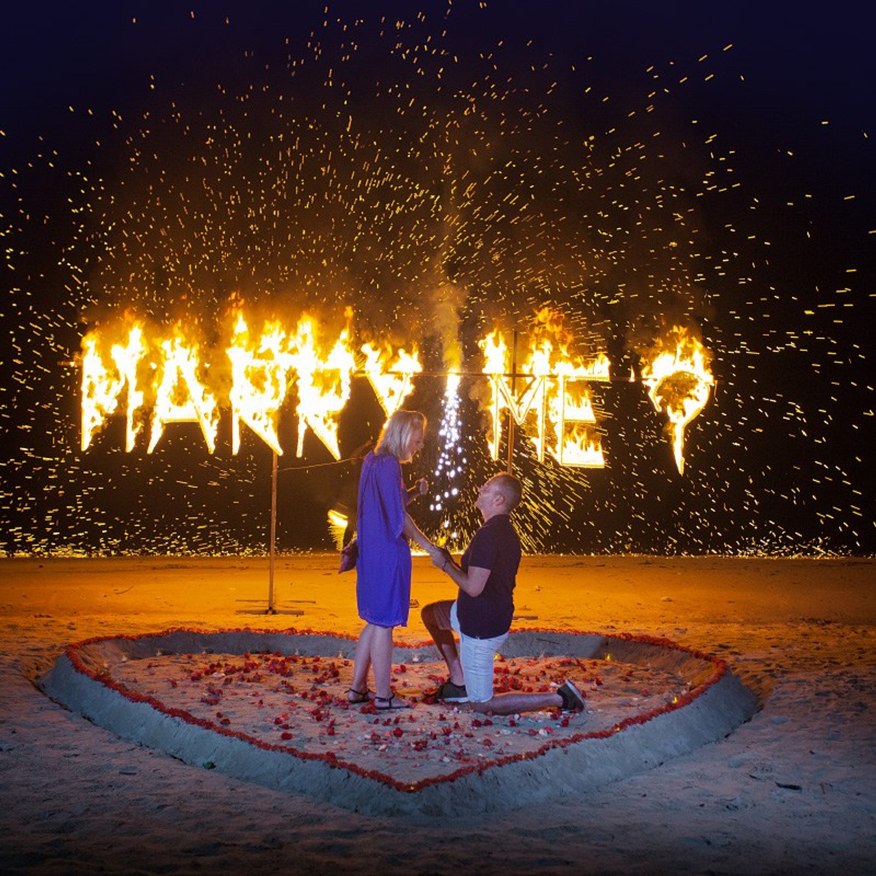 Photo. Romantic proposal on Koh Samui, Thailand