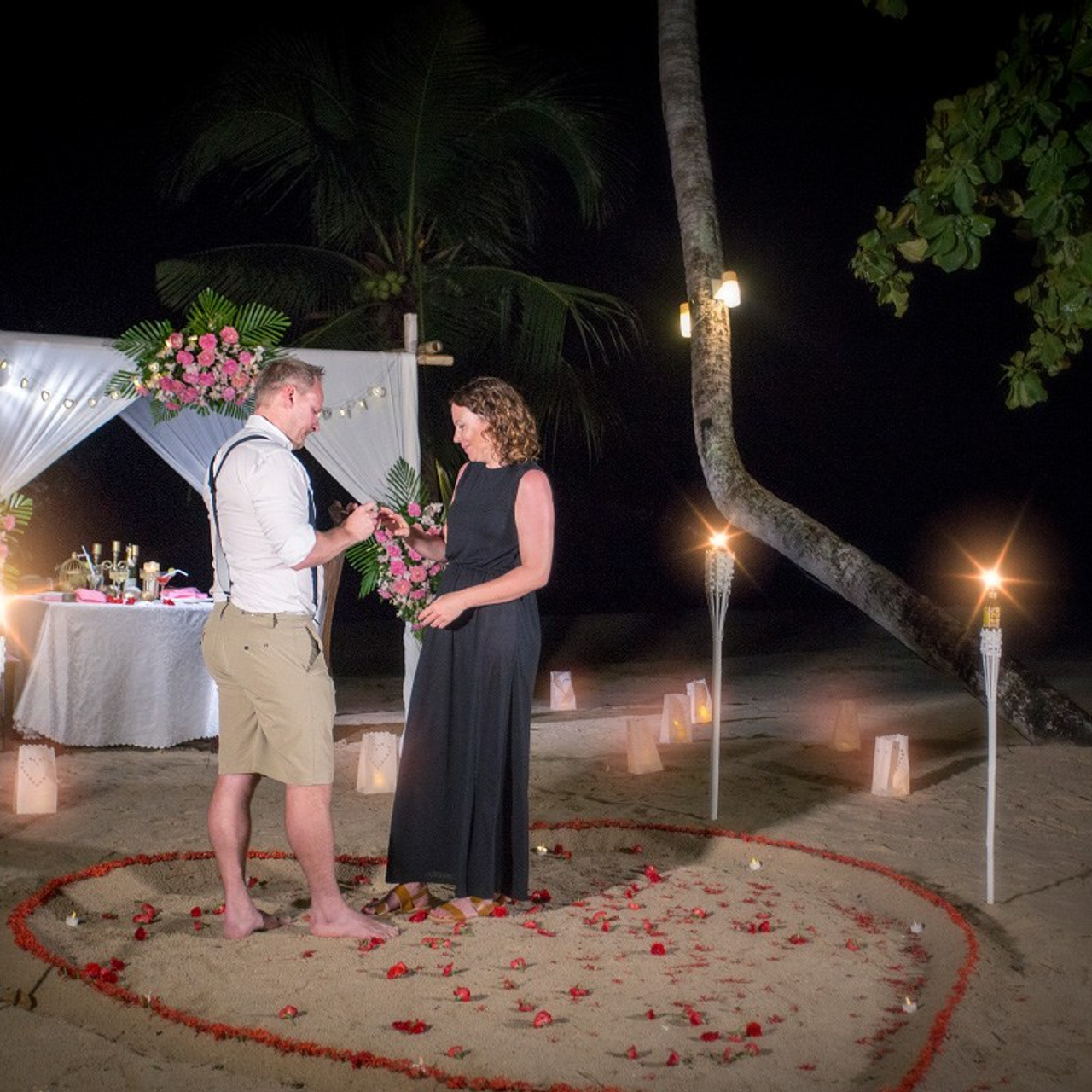 Photo. Romantic proposal on Koh Samui, Thailand