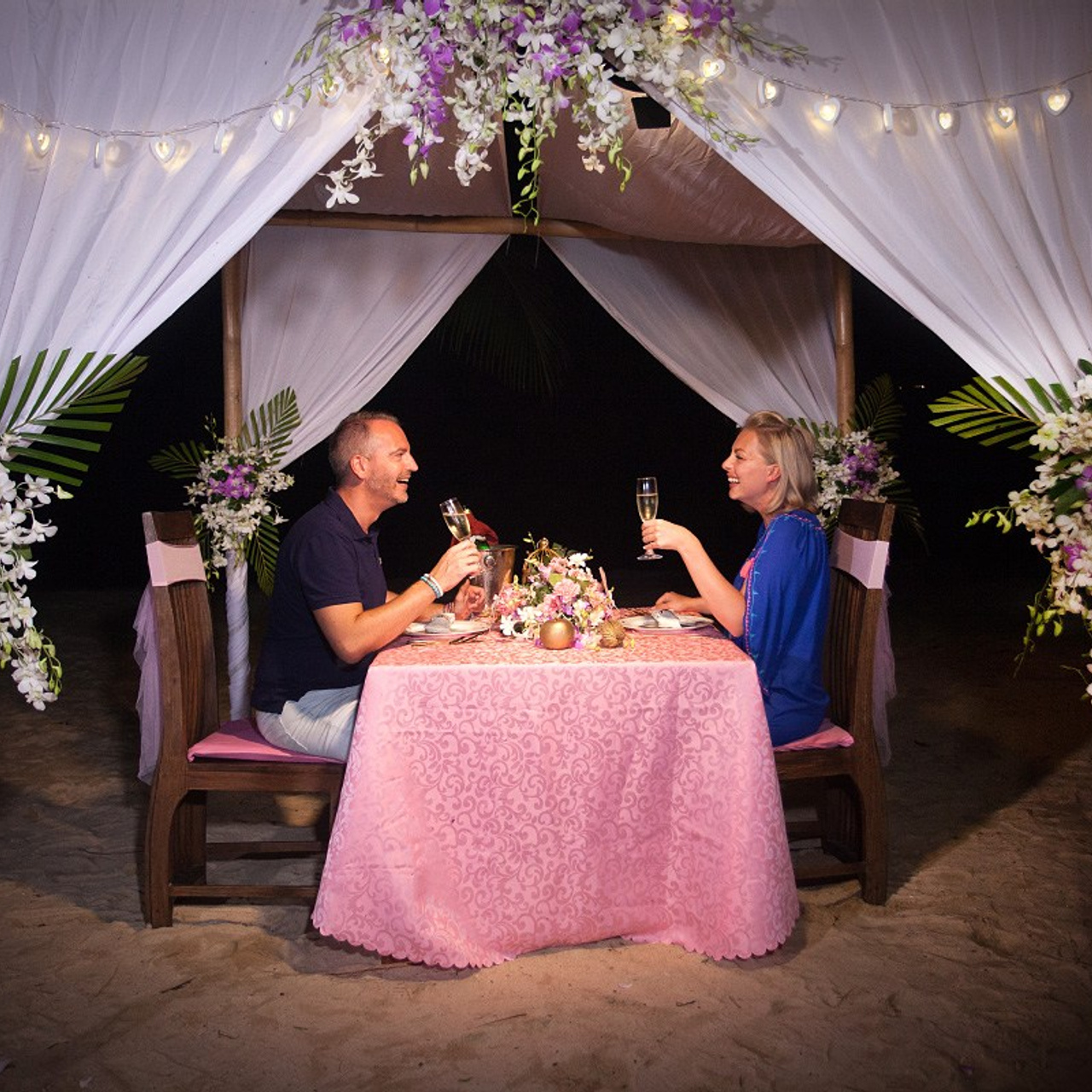 Photo. Romantic proposal on Koh Samui, Thailand