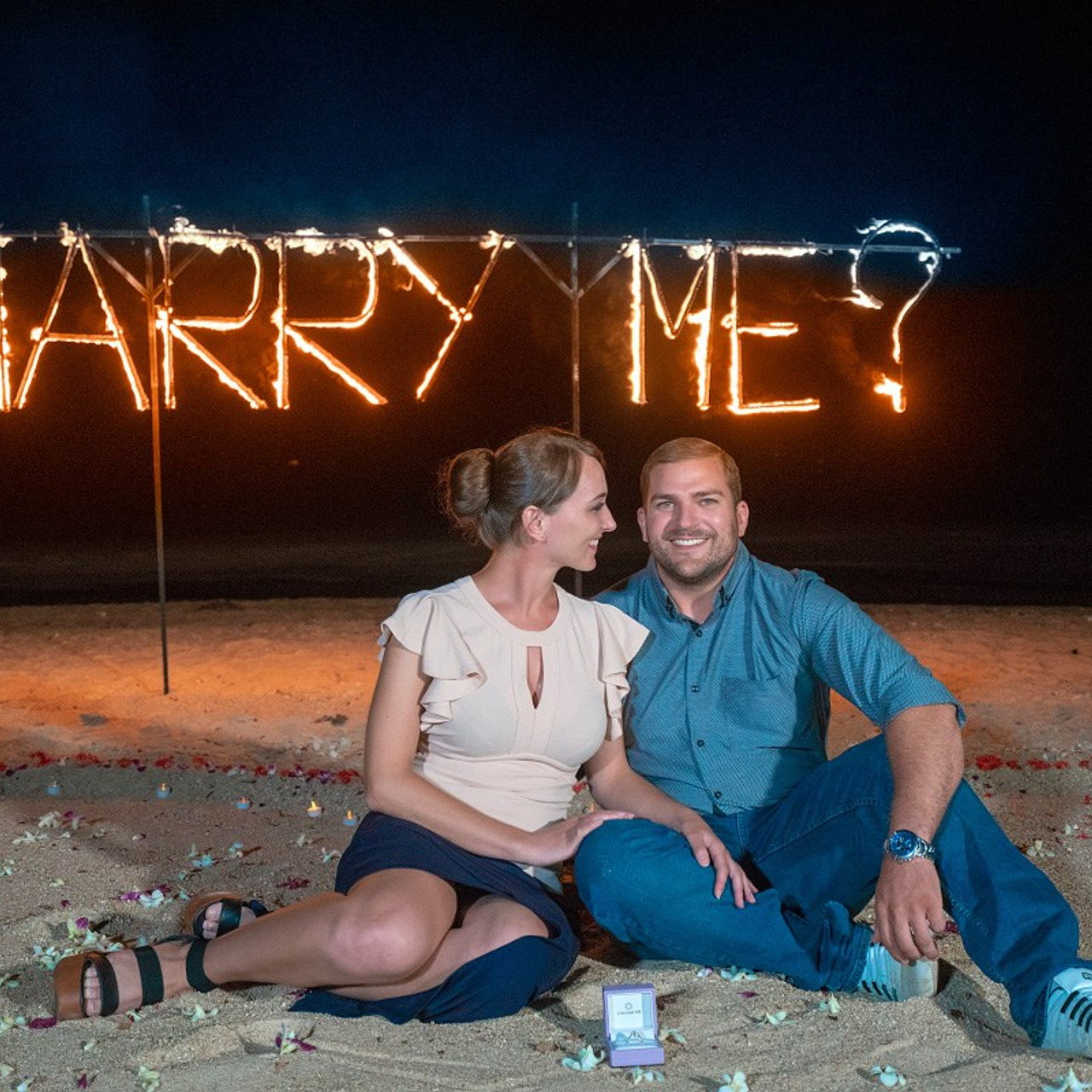 Photo. Romantic proposal on Koh Samui, Thailand