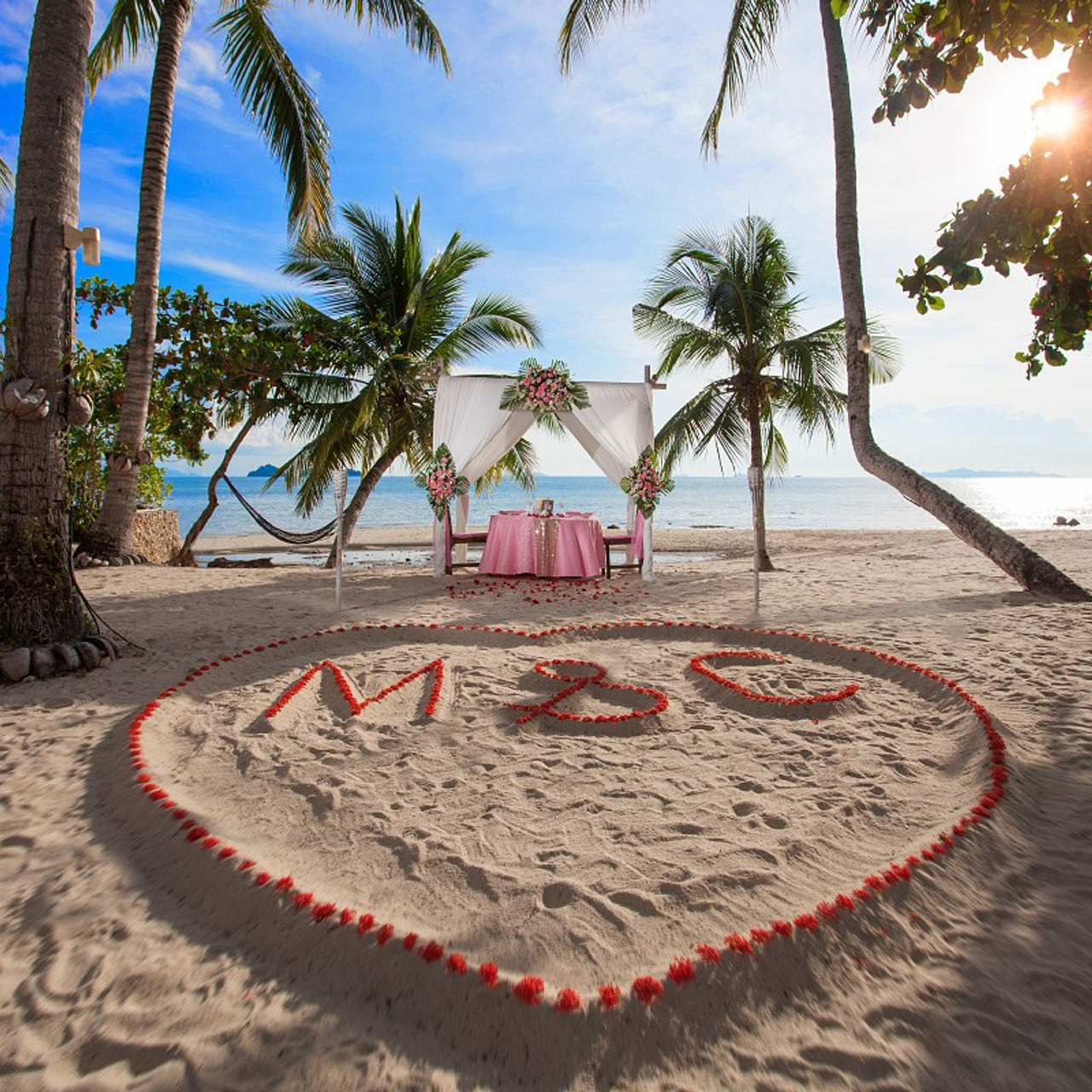 Photo. Romantic proposal on Koh Samui, Thailand