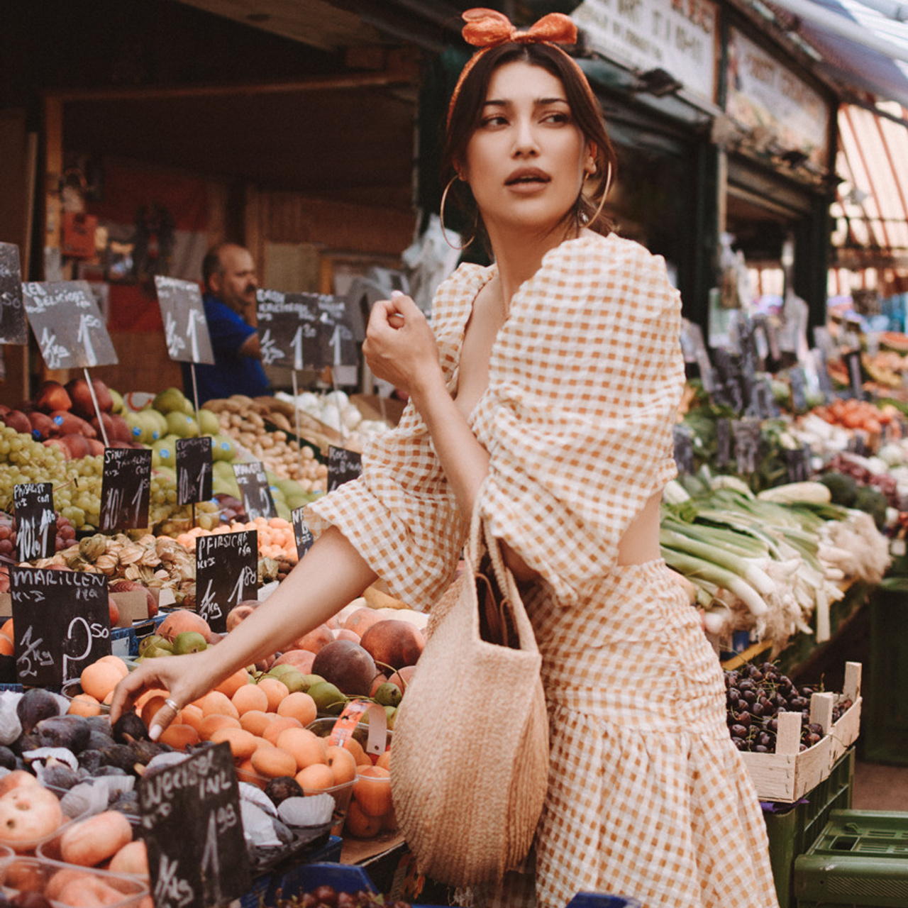 Savrina at the market
