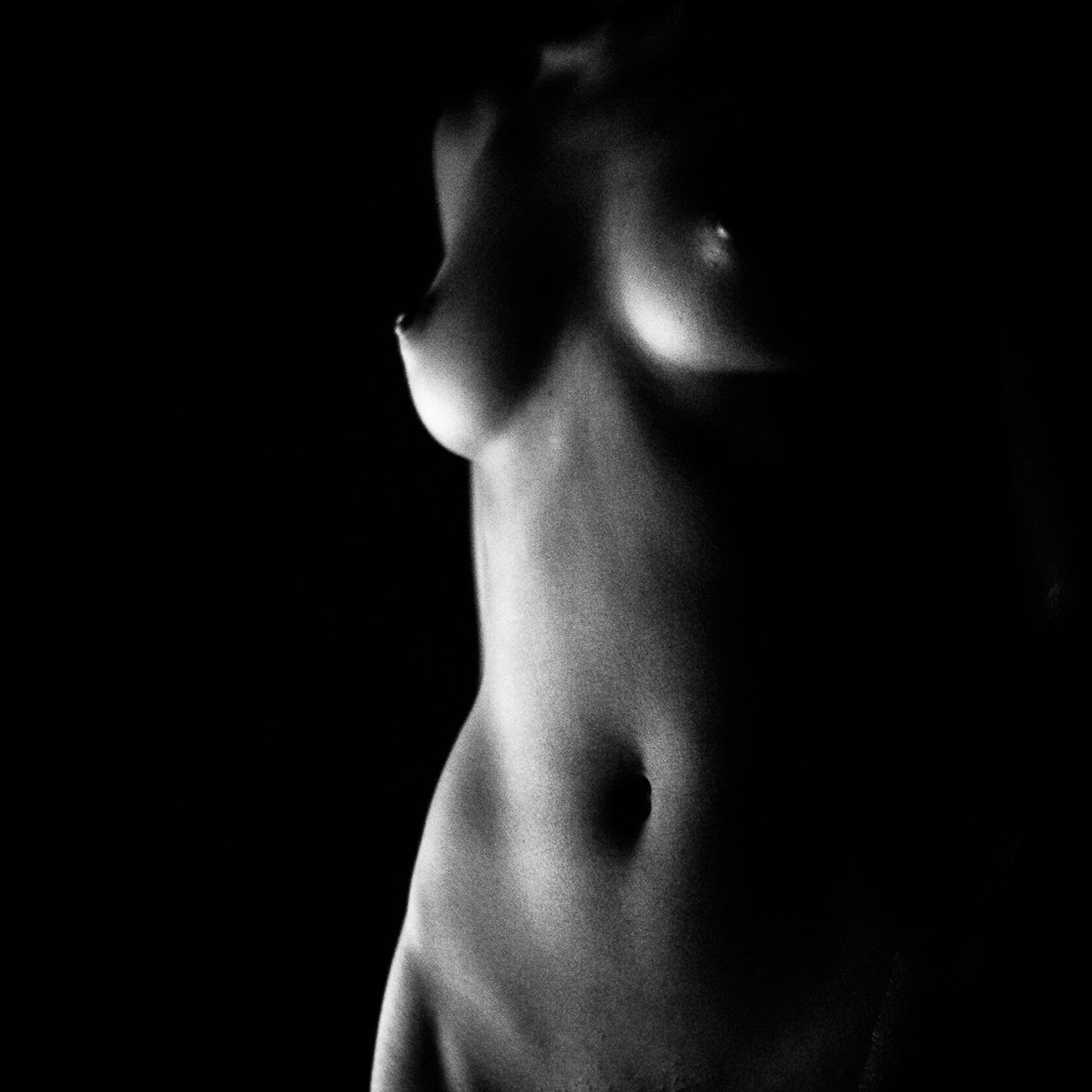 Artystyczna fotografia aktu 18+ w Polsce | kreatywne i subtelne sesje. Stanislau Krasovski – Fotografia artystyczna i kreatywne sesje w Poznaniu