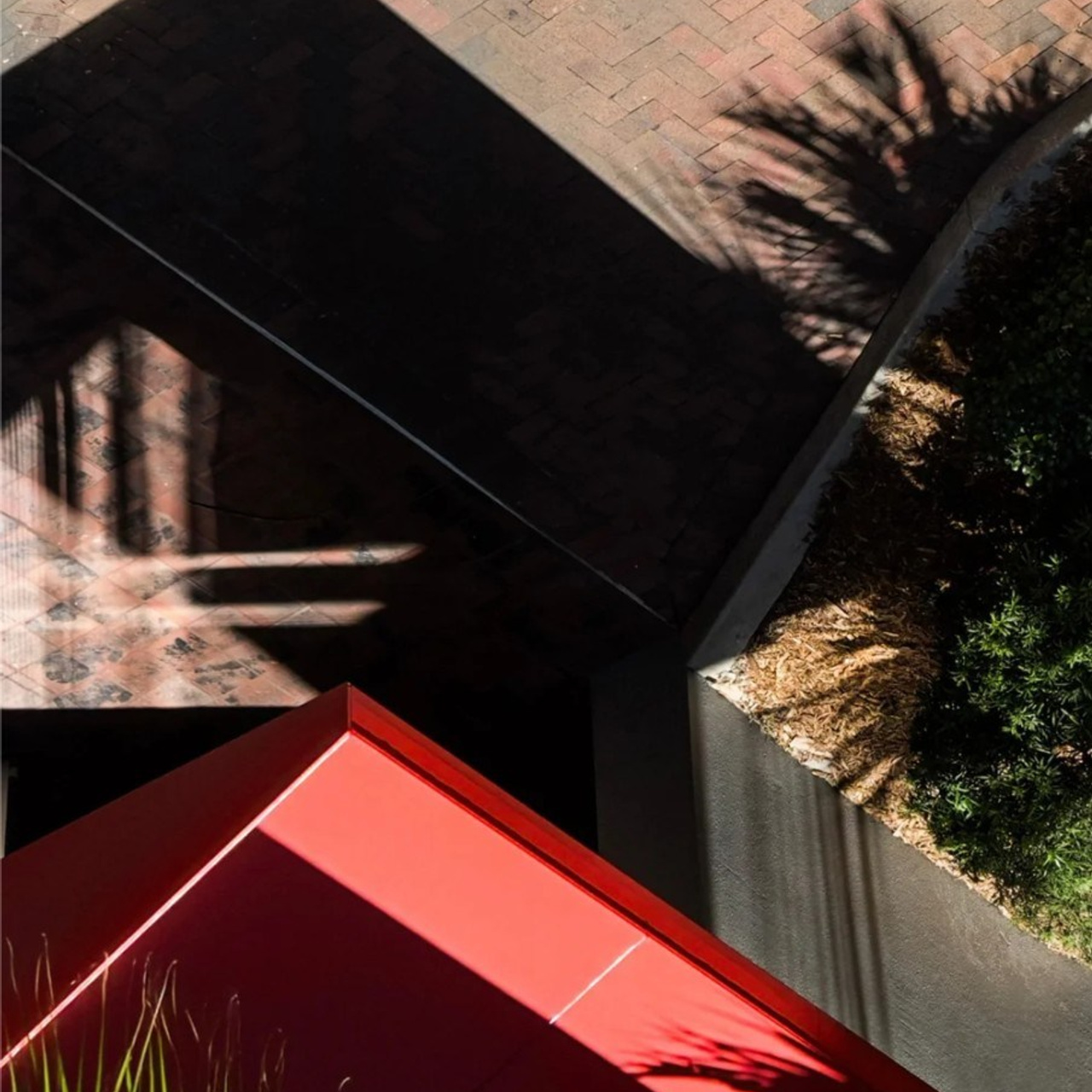 Iconic. Julia Kantor | Architecture & Abstract Photographer