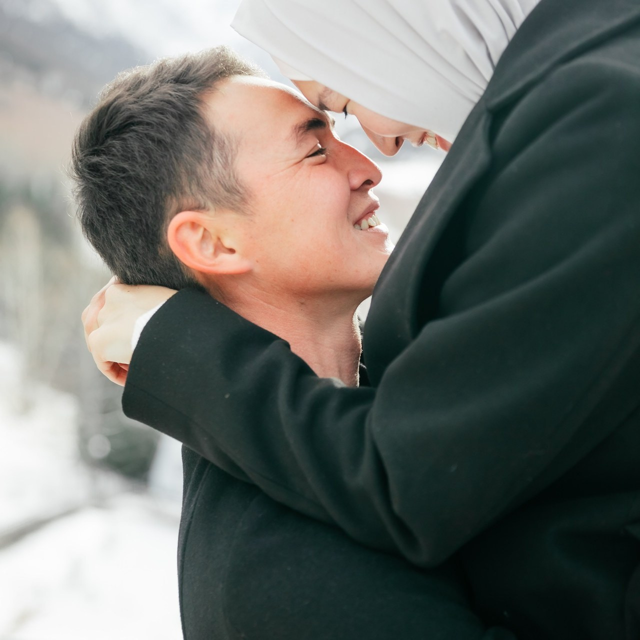 Отзывы. Свадебный LOVE STORY Семейный фотограф в Бишкеке Тилек Жантаев