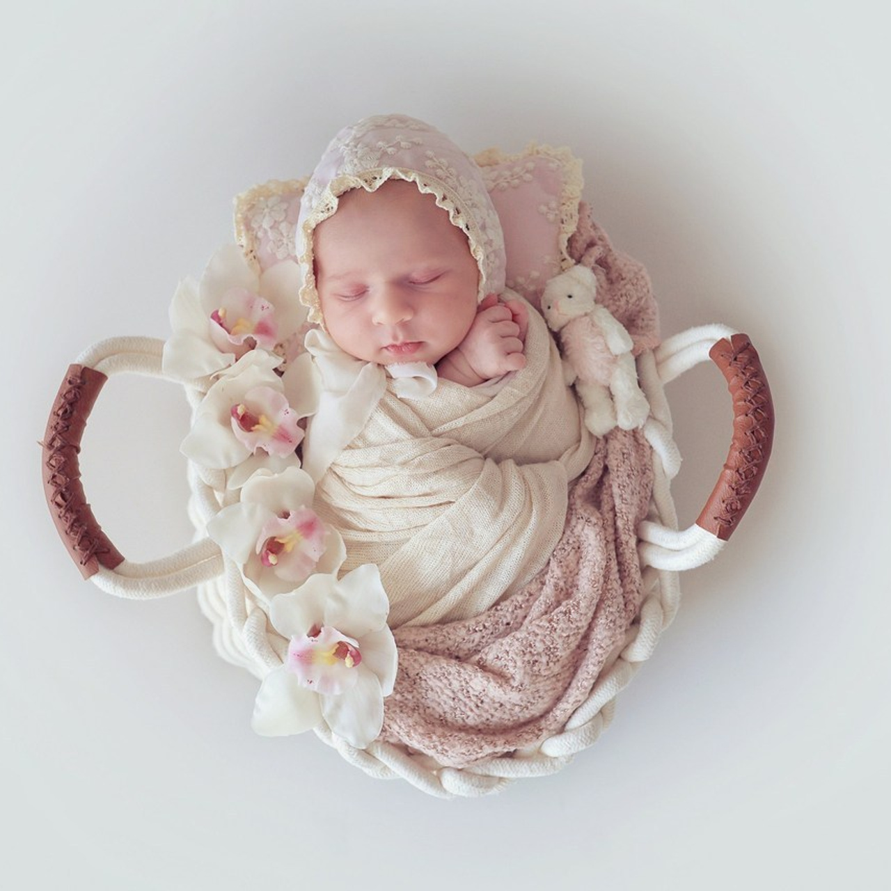 Testimonials. Daria Dmitrieva Newborn Photographer in Serbia