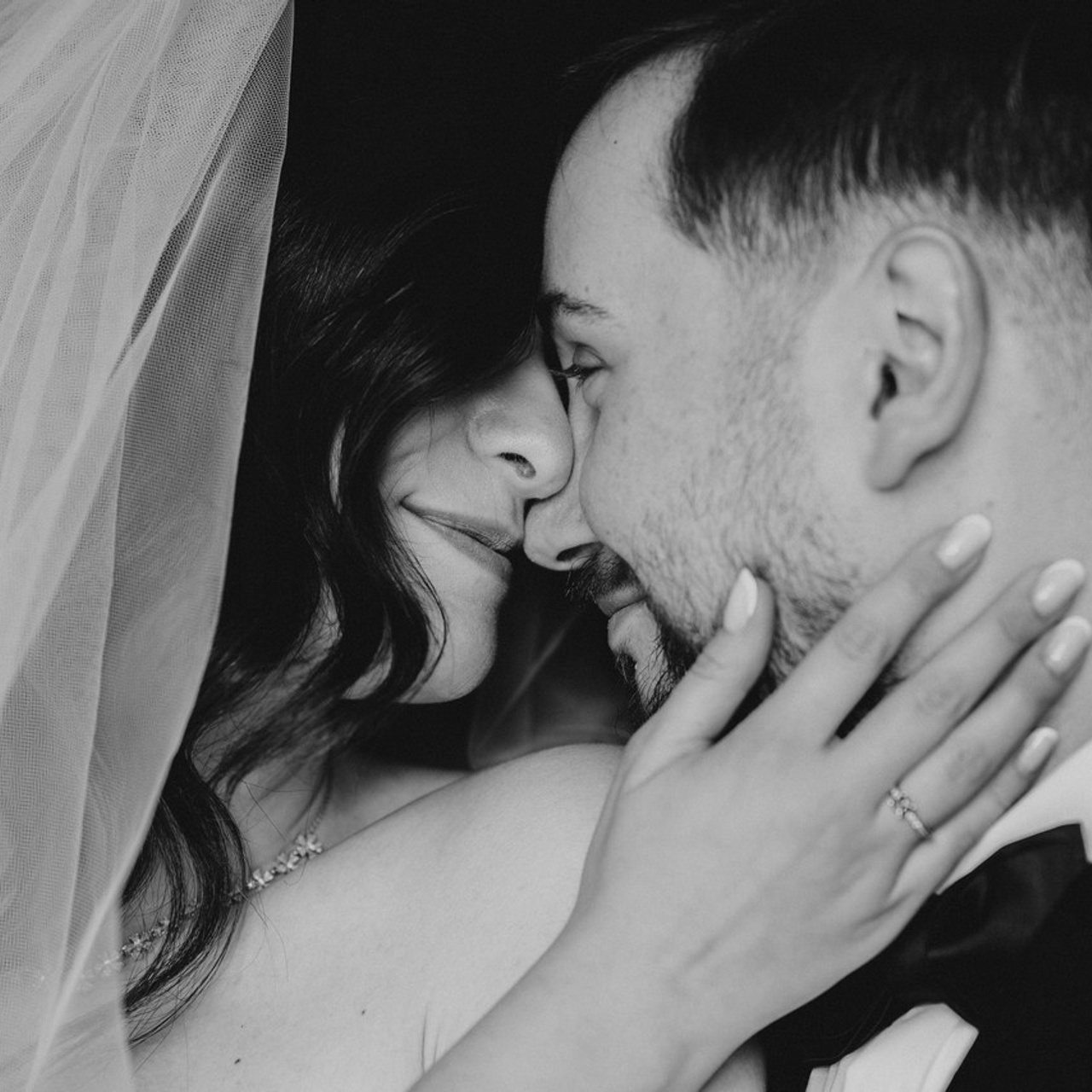 Recenzii. Raw Studio. Fotograful tau de nunta!