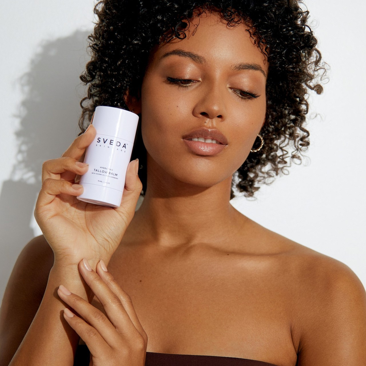 Retouching Reviews from clients by Retoucher Olha Kompaniiets. Professional high end photo retoucher Olha Kompaniiets