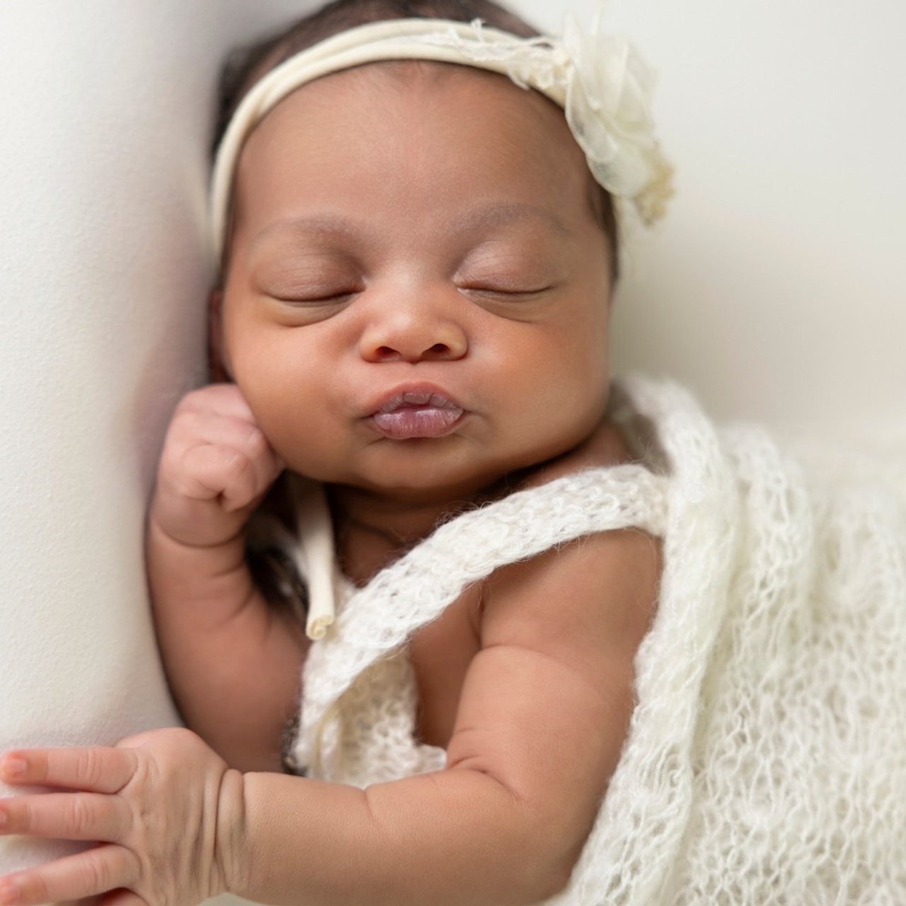 Reviews. Newborn photographer in Tampa Bay Area, FL