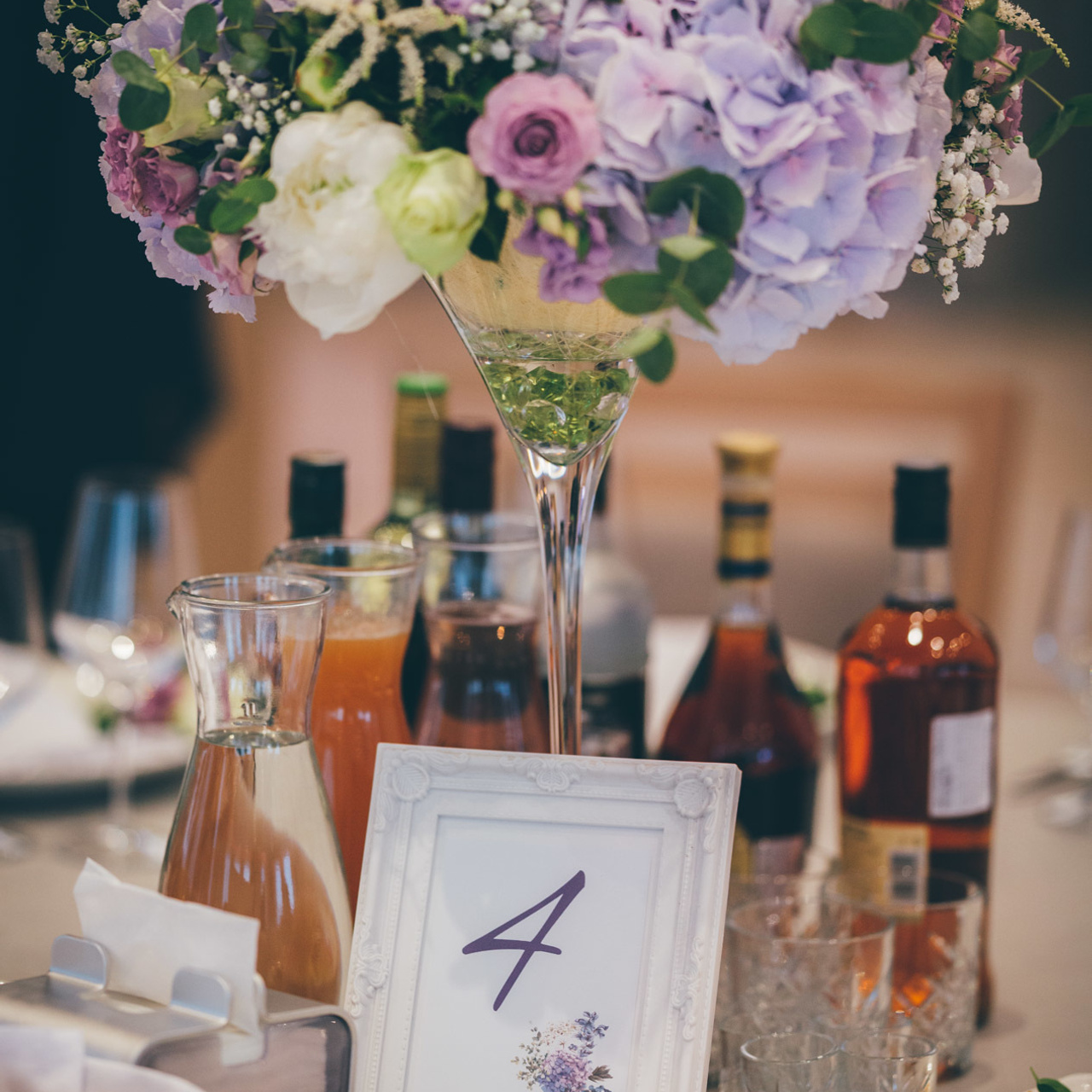 Композиция на стол Фото зона цветочная композиция оформление свадьбы kāzu dekors 