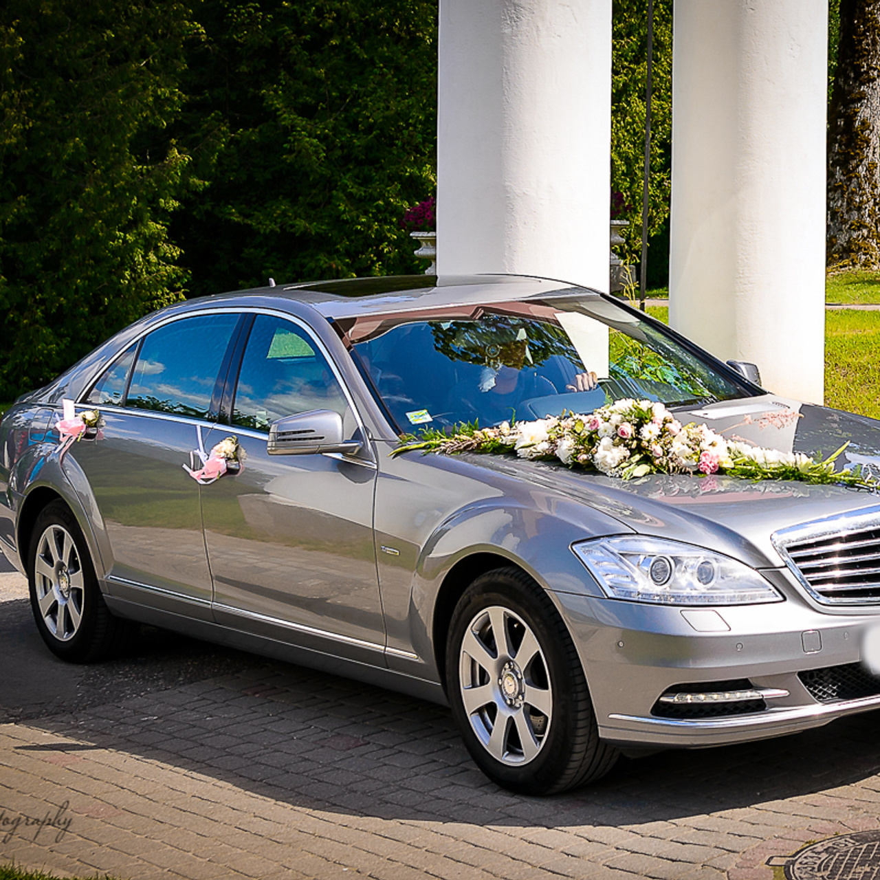 Оформление свадебной машины
Оформление свадебного авто
Декор на машину
Композиция на машину
Mašīna dekors
Kāzu auto