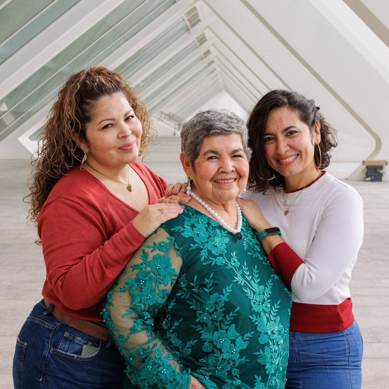 Reseñas. Fotógrafo de retrato, familia y reportajes en Valencia | España | Europa Vitalii Lumier