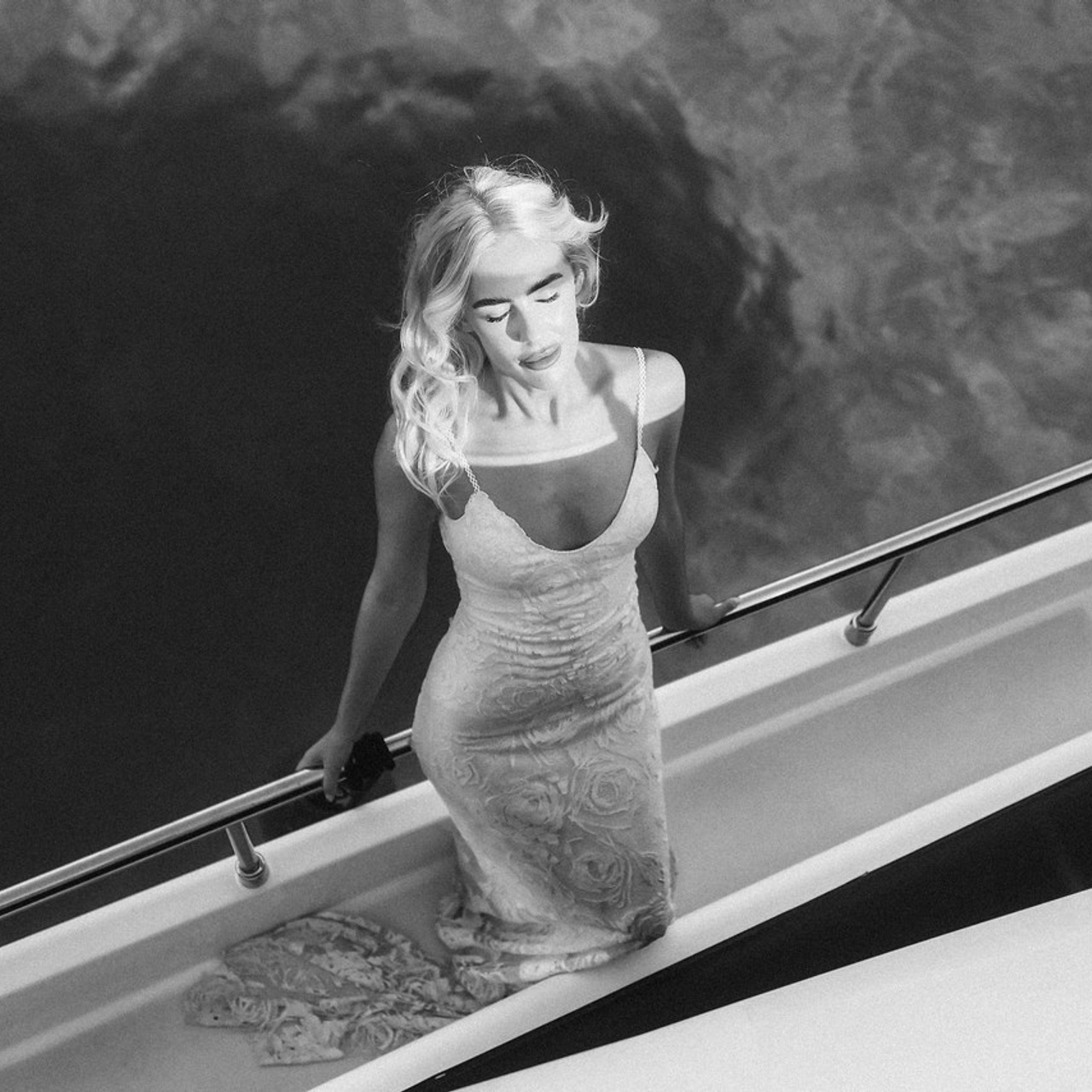 Κριτικές. Αρχική