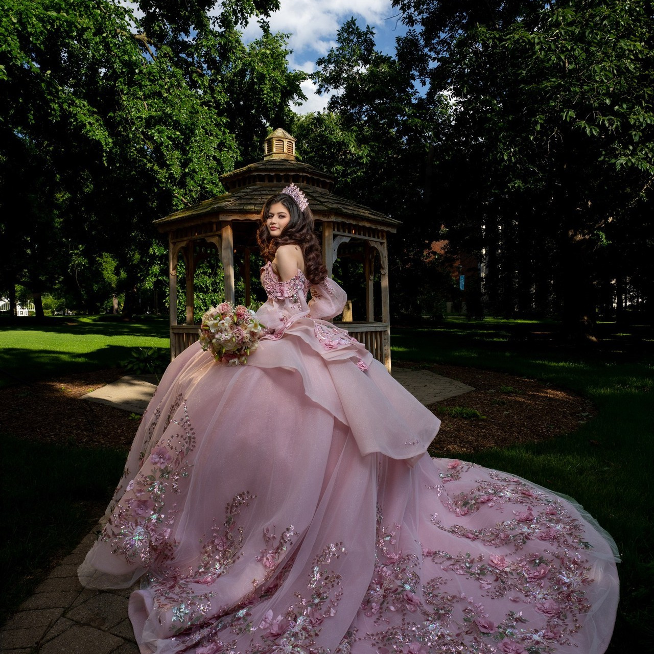 Testimonios. Quinceañera y Bodas