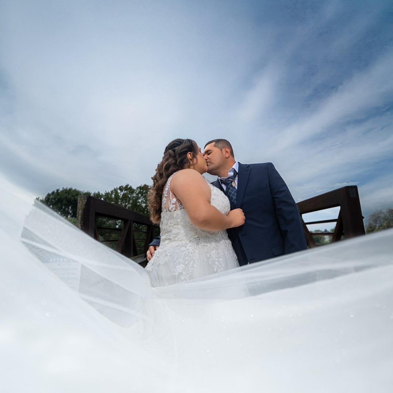 Testimonios. Quinceañera y Bodas