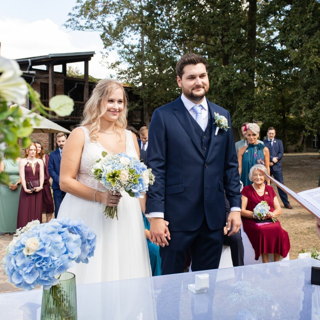 Review. Dana Lišková — Empathetic Photographer | Introspective Artist |Neurodivergent Coach | Founder of Artepy.cz