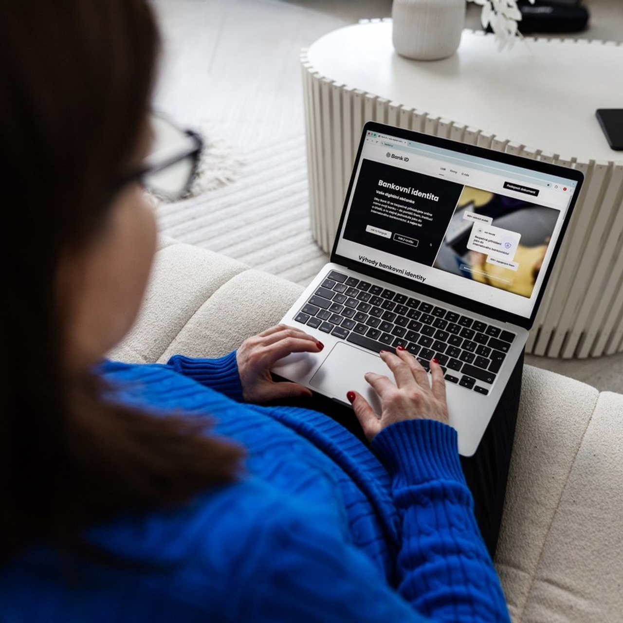 Reference a hodnocení klientů | Dana Lišková fotografka Praha. Brand / byznys fotografka a koučka Praha — Dana Lišková