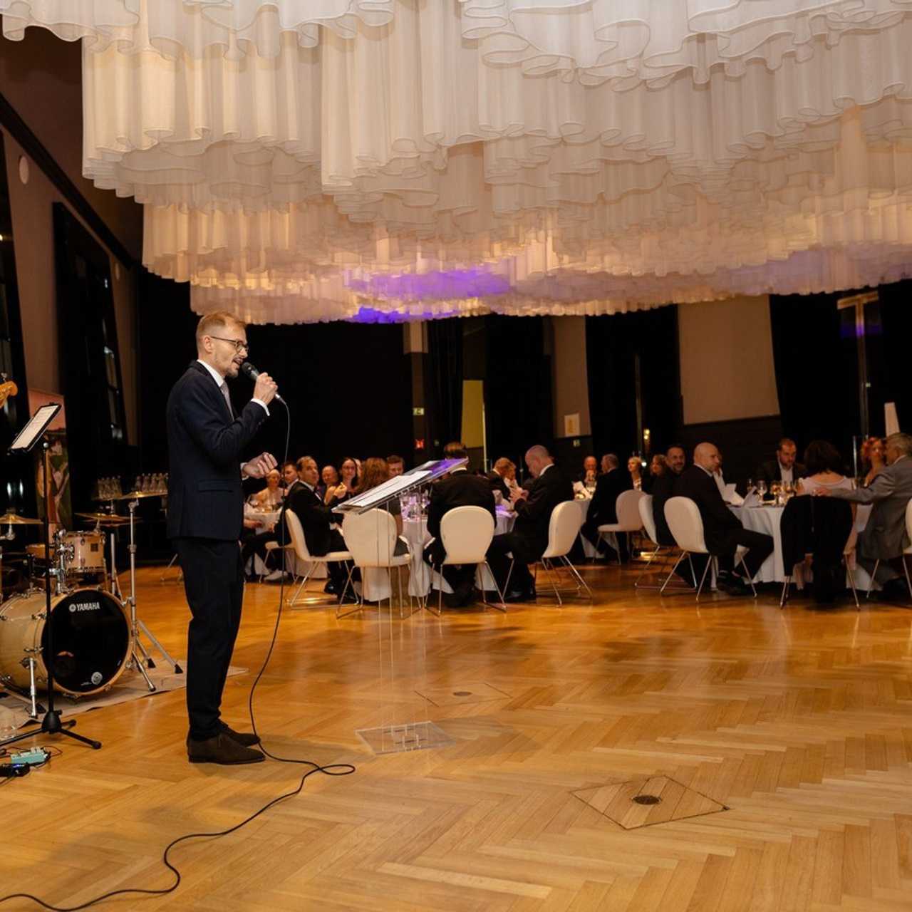 Review. Dana Lišková — Empathetic Photographer | Introspective Artist |Neurodivergent Coach | Founder of Artepy.cz