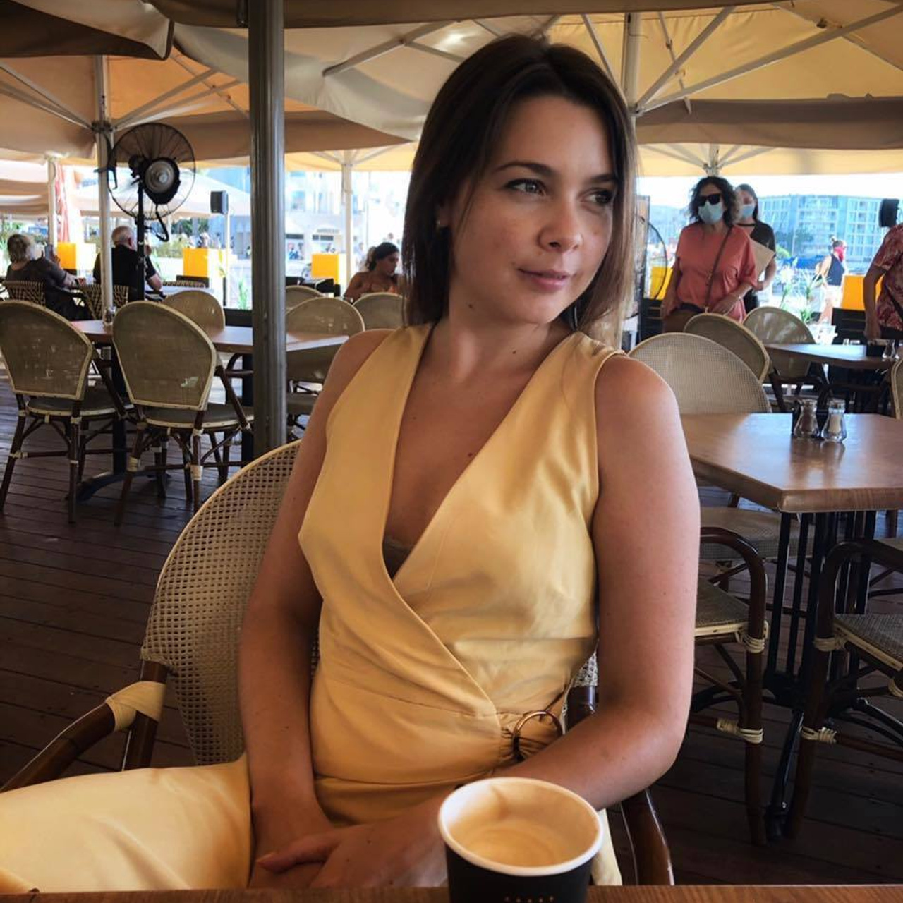 Reviews. צלם אלכס ברט בישראל