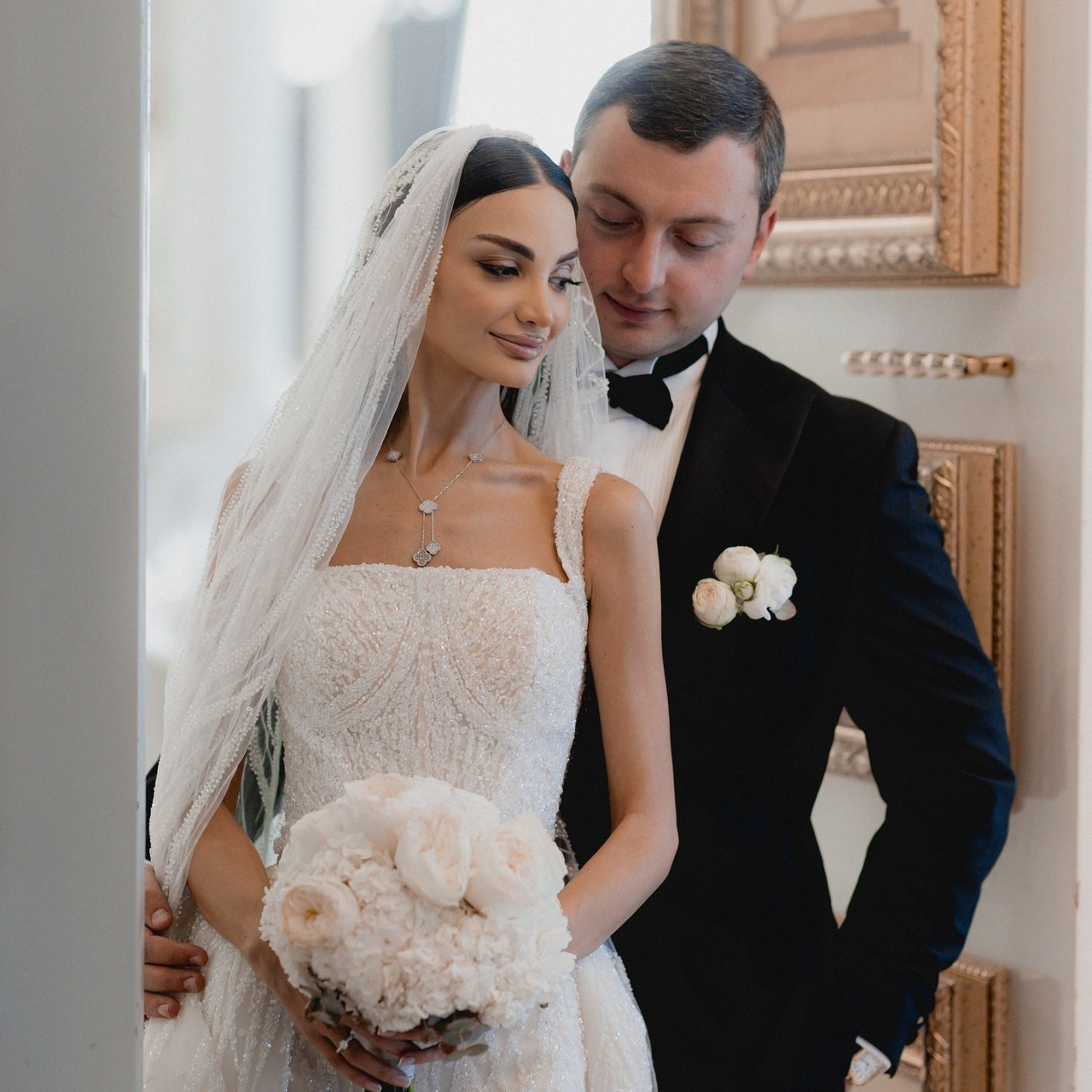 Հետադարձ կապ. KA Studio