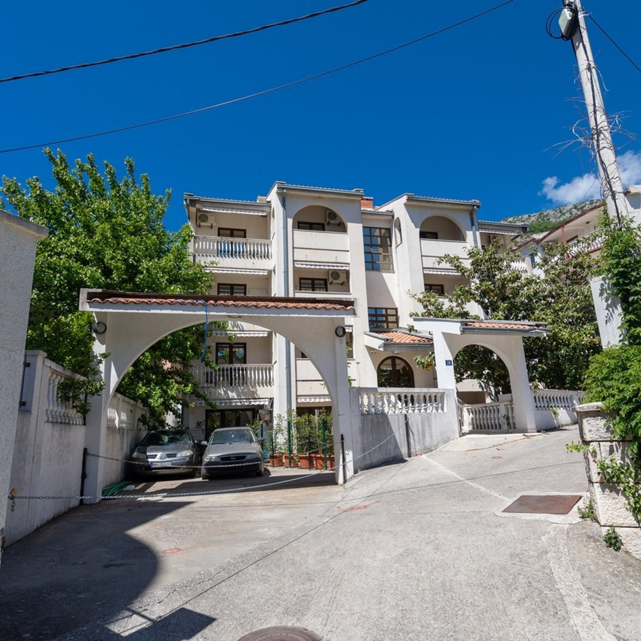 Recenzije. Adam Radosavljevic fotograf