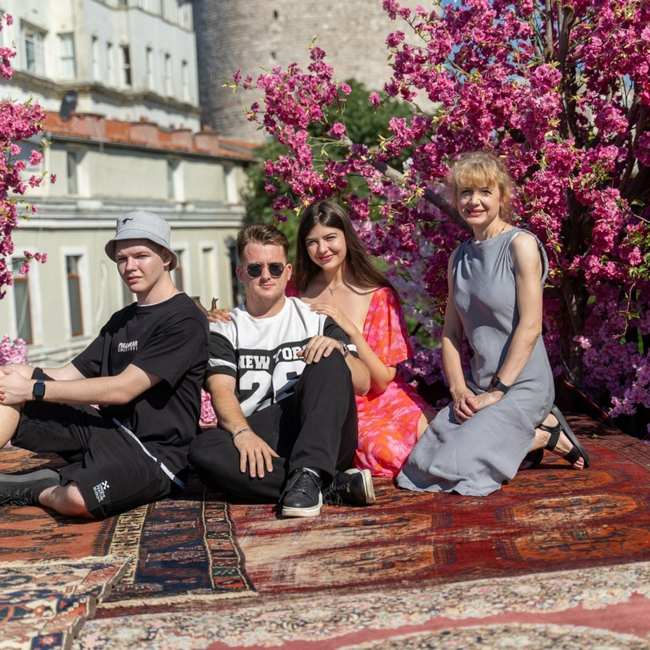 Фотосессия в Стамбуле. Фотограф в Стамбуле. Лайфстайл фотограф в Стамбуле Анатолий. Фотосессии на крышах с чайками