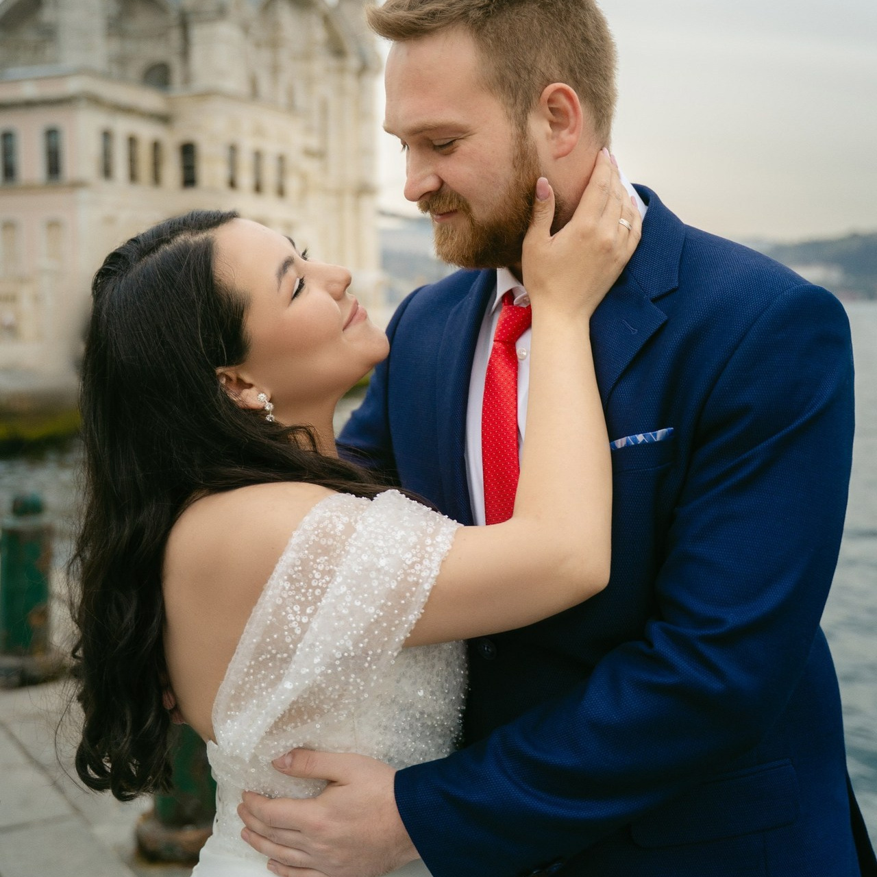 Фотосессия в Стамбуле. Фотограф в Стамбуле. Лайфстайл фотограф в Стамбуле Анатолий. Фотосессии на крышах с чайками