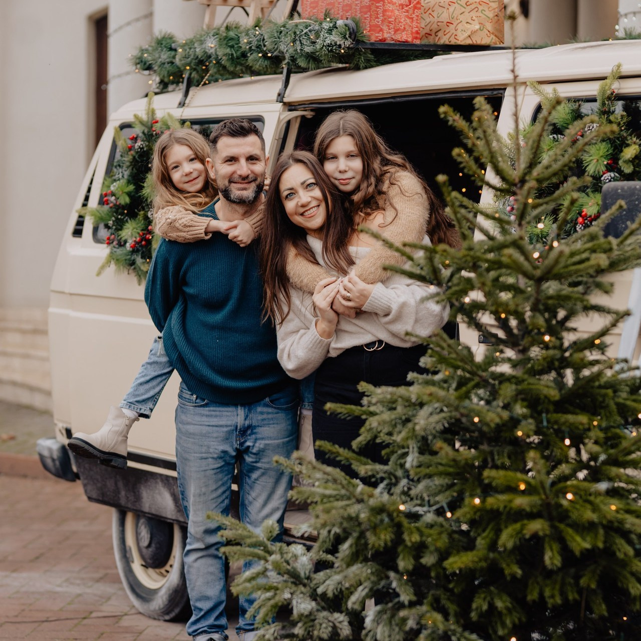 Testimonials. Fotograf de nunta — documenting your love story with a touch of editorial — wedding photographer