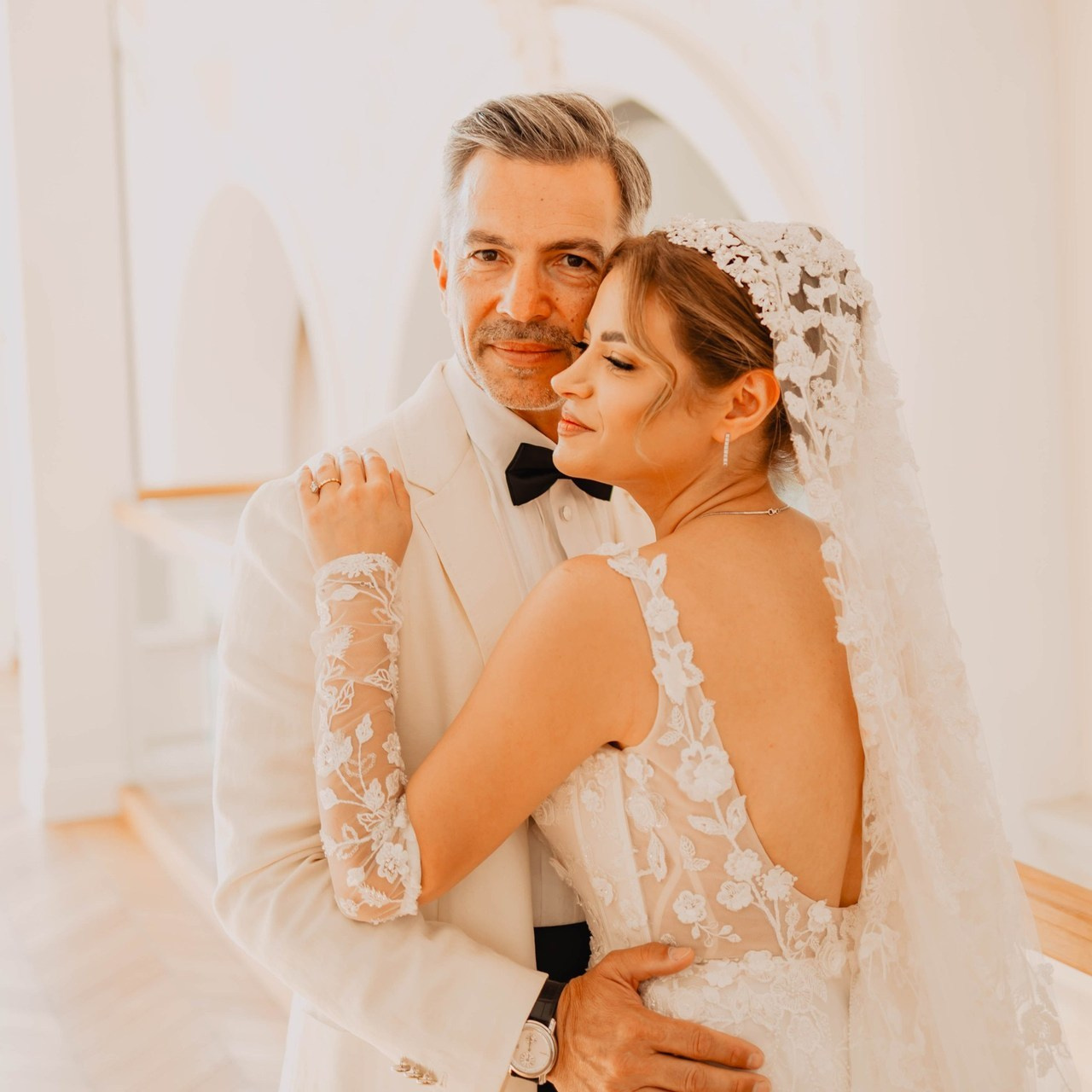 Testimonials. Fotograf de nunta — documenting your love story with a touch of editorial — wedding photographer