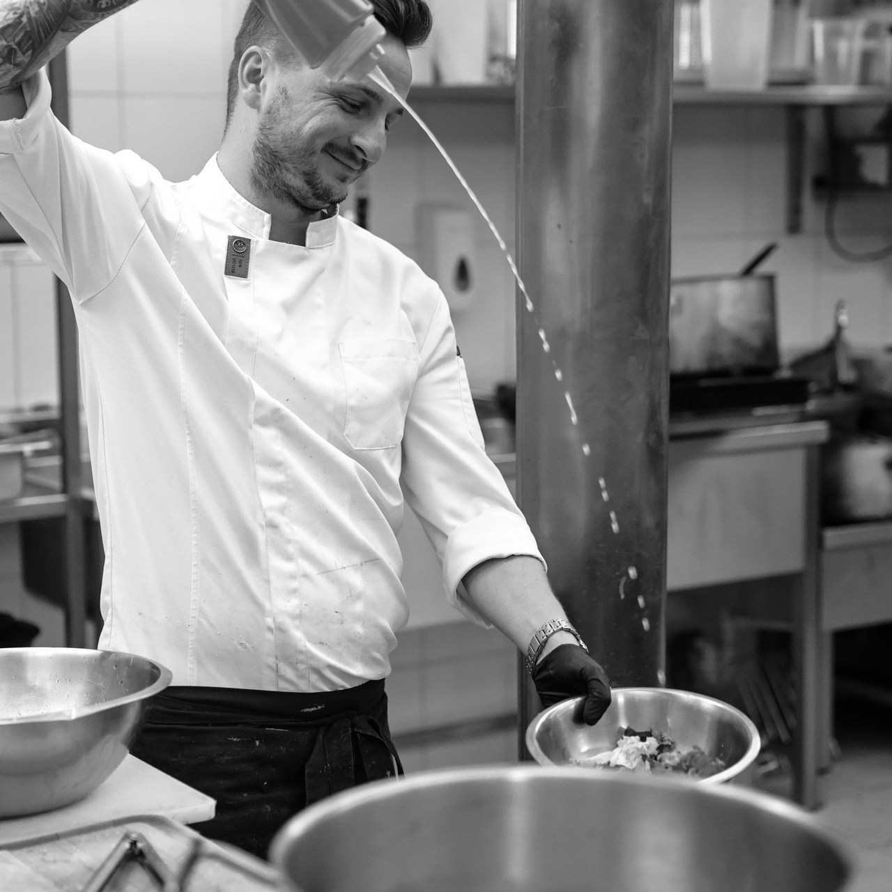 Recenze. Iri Mak Fotograf Loket