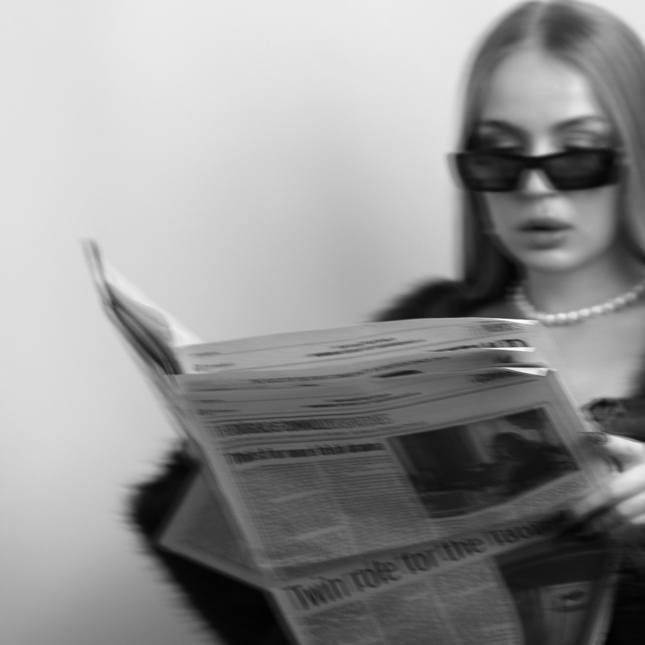 I’m Laura, a portrait photographer in Coventry. I specialise in female portraits