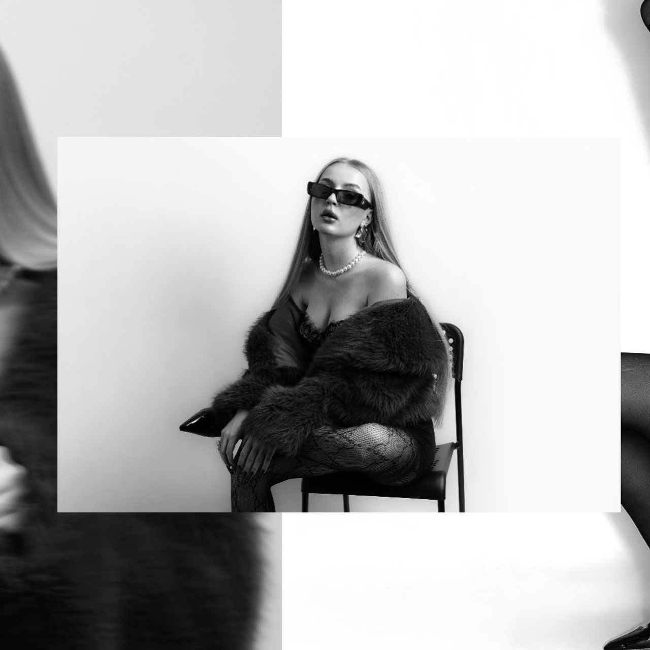 I’m Laura, a portrait photographer in Coventry. I specialise in female portraits