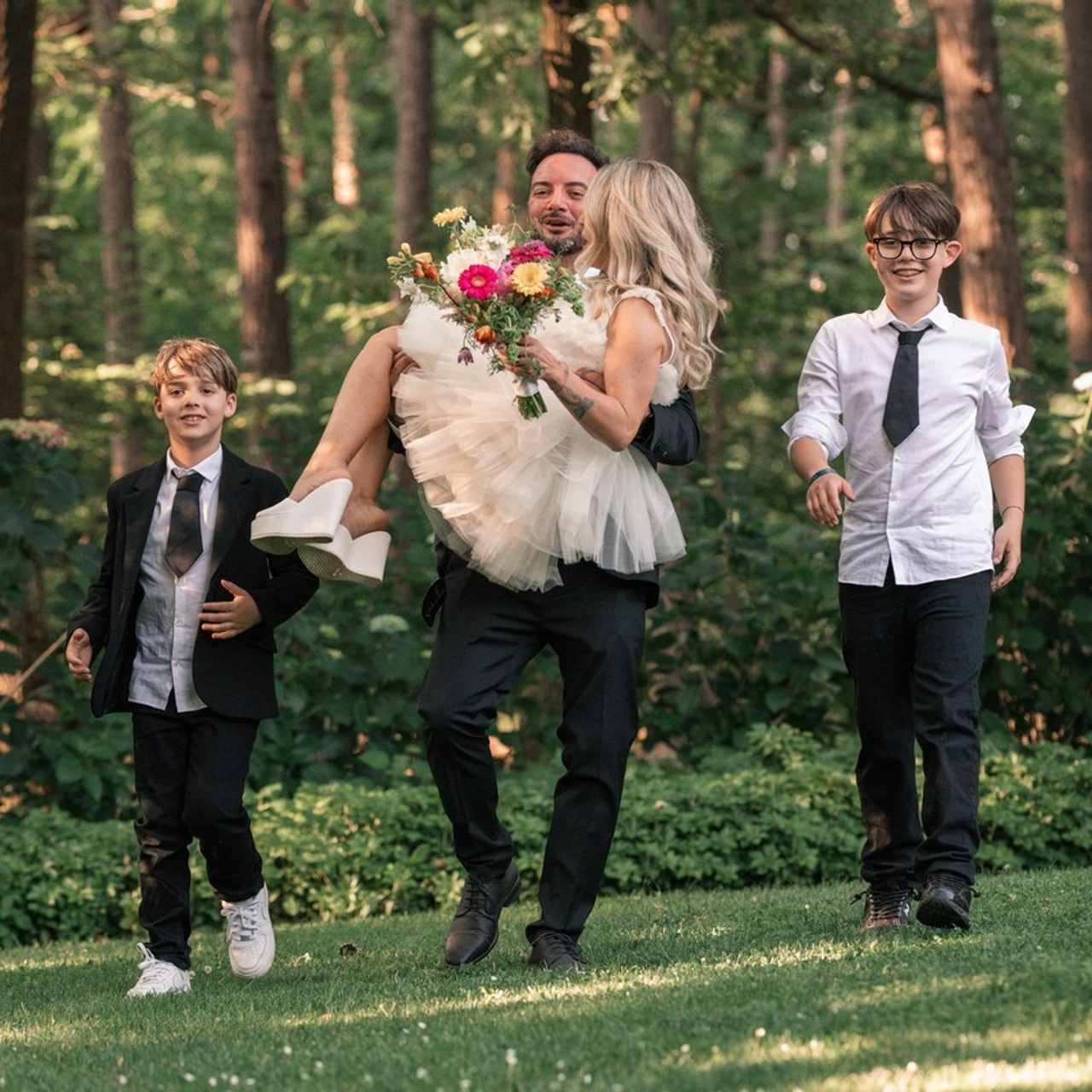 REVIEWS. Wedding Photographer Lake Como Ferrari Media Production