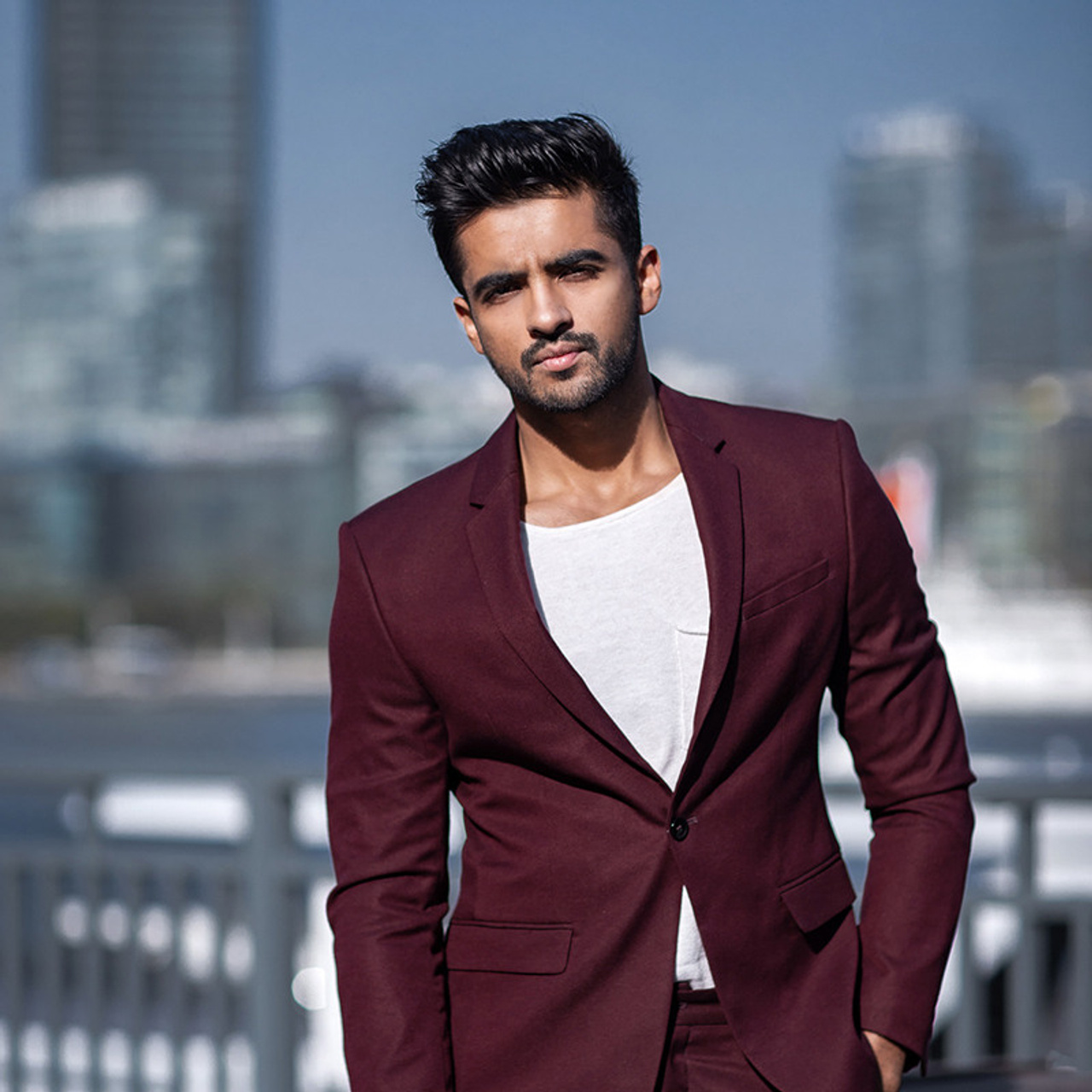 Джашан — индийский певец в Шанхае