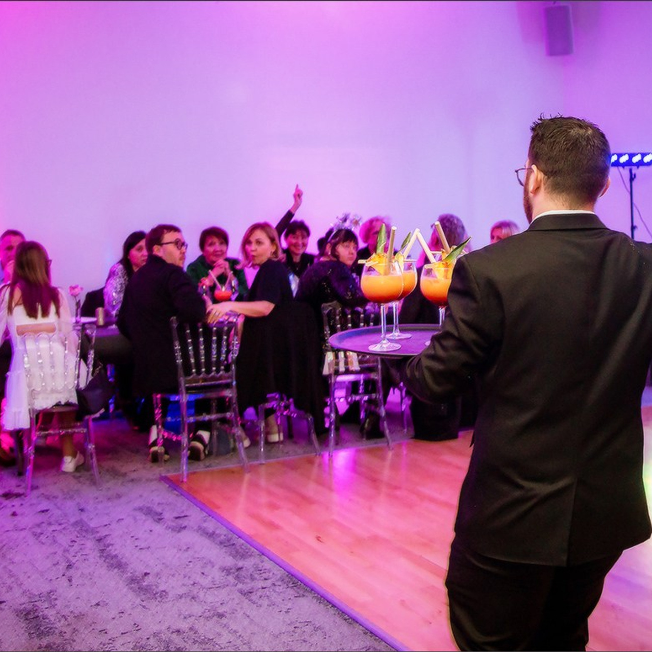 Nouvel An dans un restaurant Manicook. Photographe à Strasbourg | Portraits, Studio, Enfants, Événements