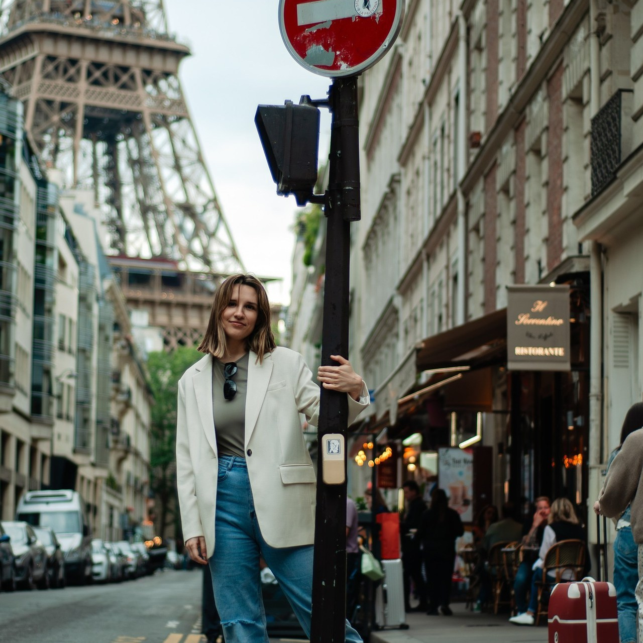 Photoshoot in Paris Reviews. Paris photographer — Polina Osipova