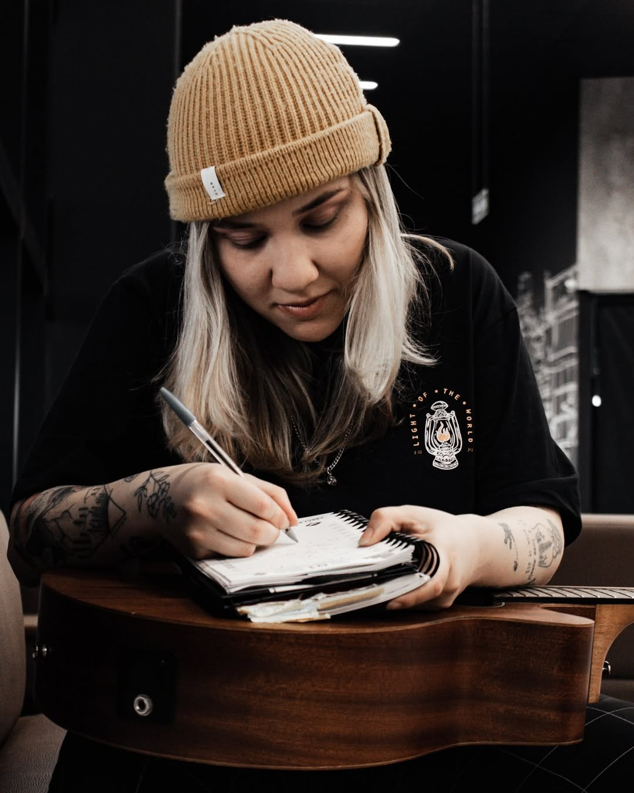 ALÍCIA MAIA CANTORA