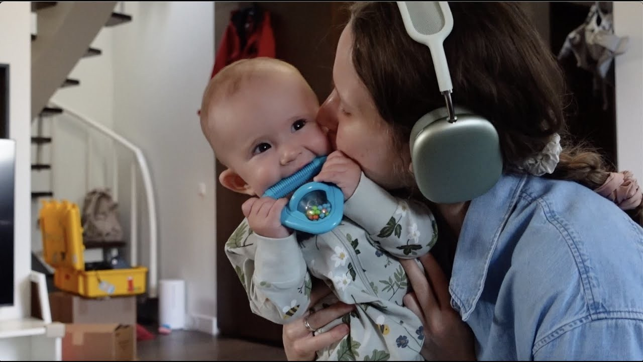 Монеточка — У мамы есть секрет. Фото • Відео • Аерозйомка • Контент для бізнесу