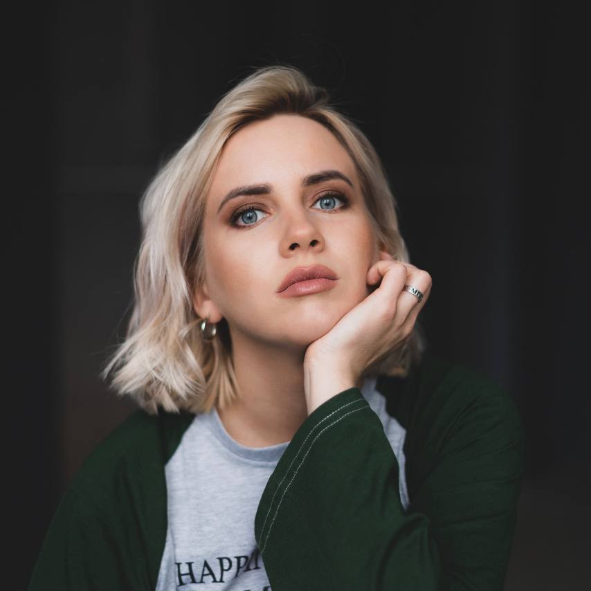 Contact. Wedding, family and portrait photographer in Portland