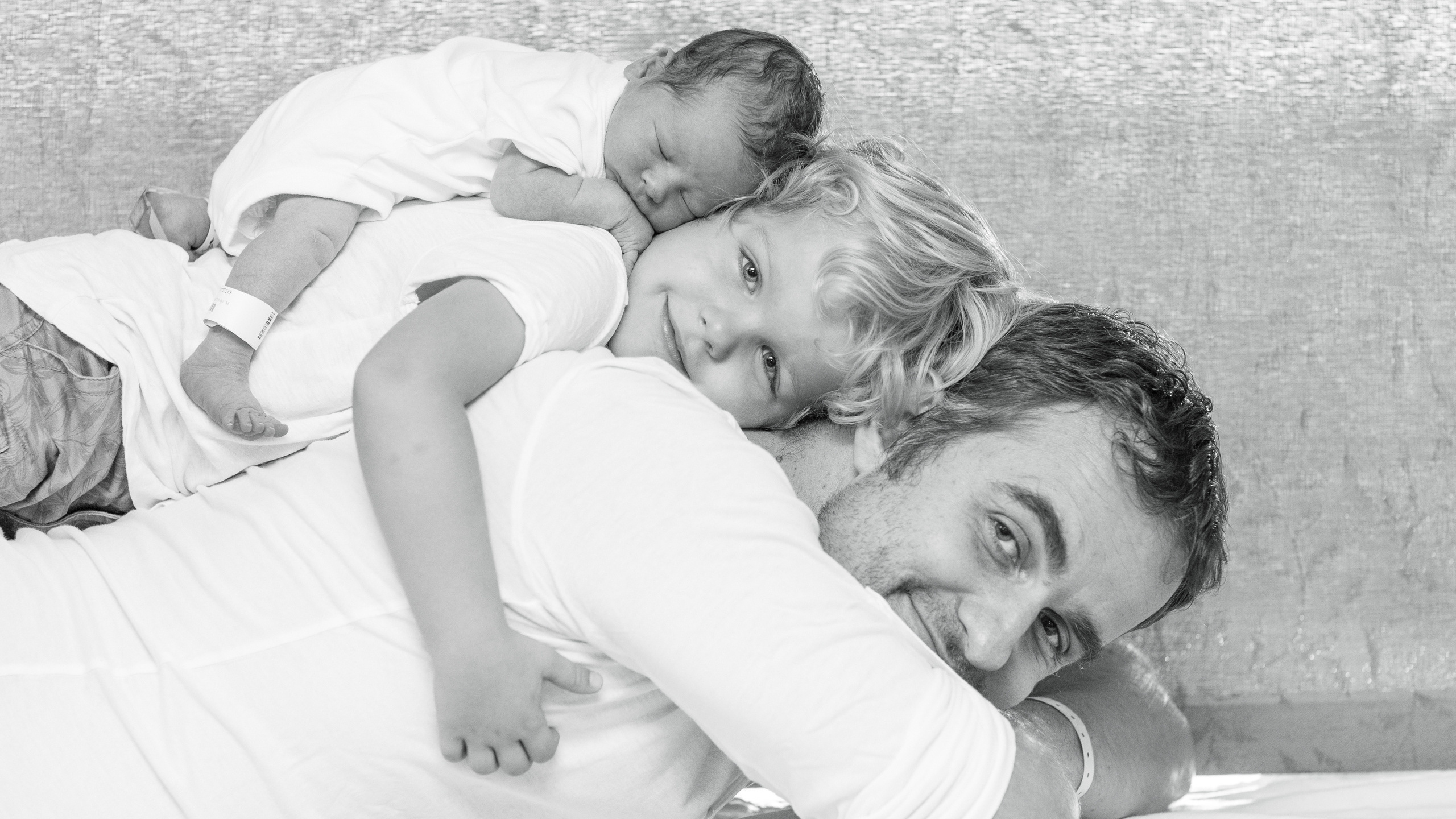 Family Photography Packages. Pet, Senior, Landscape, portrait studio, photographer in Miami and Sou