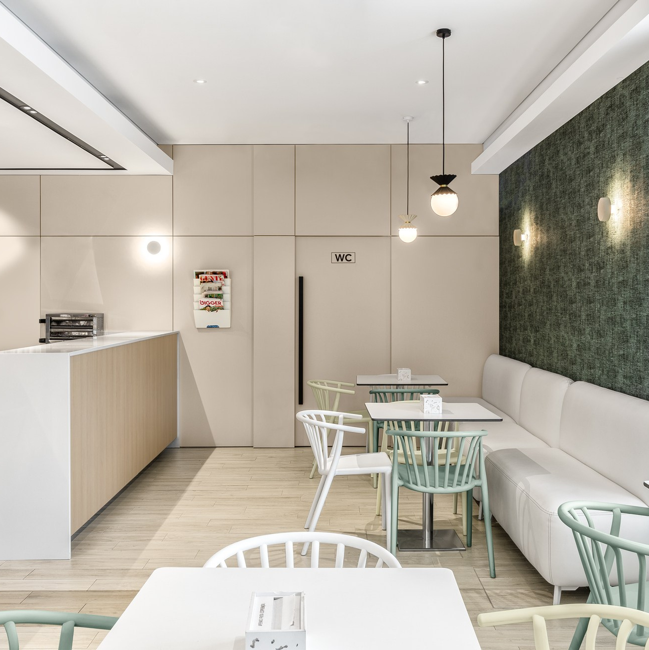 ESPAÇOS. André Fontoura