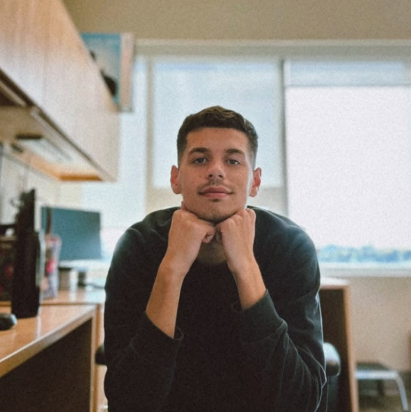 About & Contact | Vancouver Branding & Lifestyle Photographer. Branding & Lifestyle Photography in Vancouver | Max Fomin