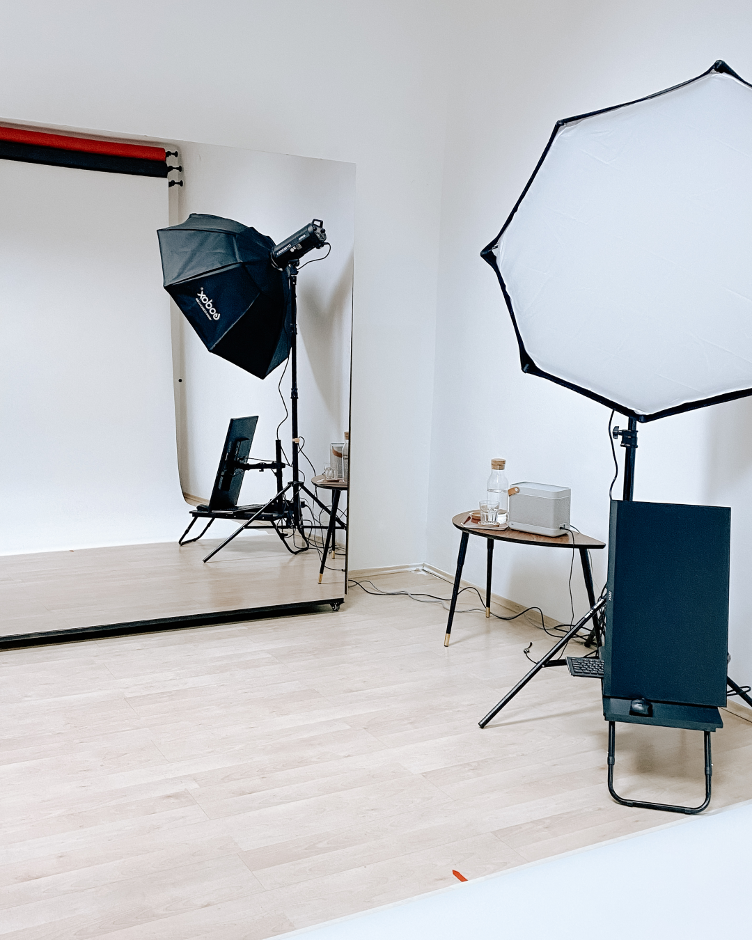 Photostudio Moments in Belgrade | Photo studio with mirror without. Moments. Self photo studio in the heart of Belgrade