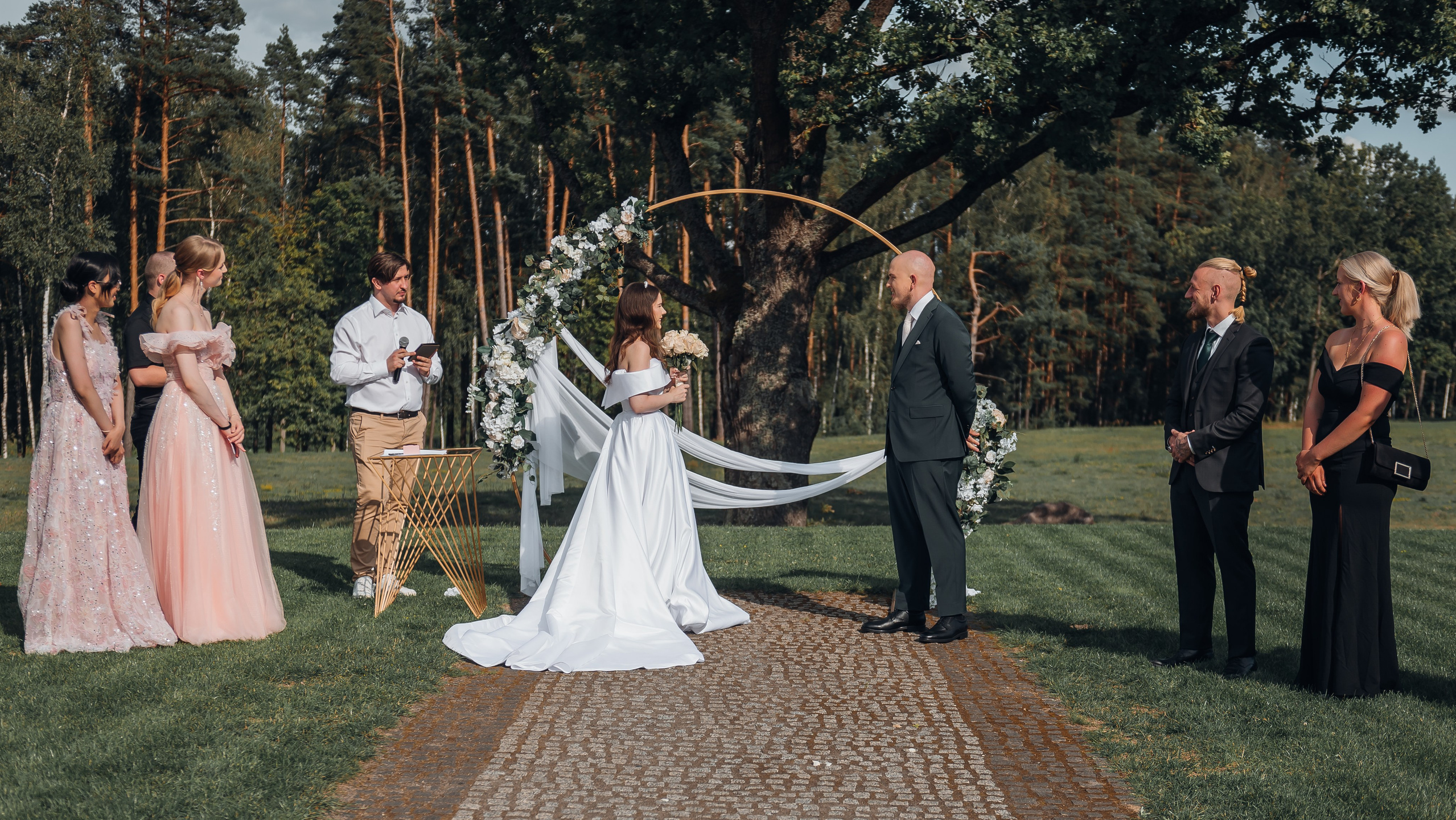 Vestuvės. Aukse Stravi fotografė