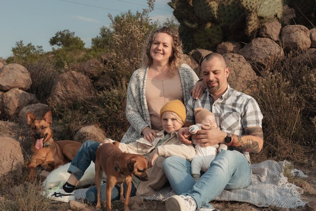 Contact information of the photographer. Rodinná, těhotenská, newborn a lifestyle fotografka v Písku Oxana Telupilova