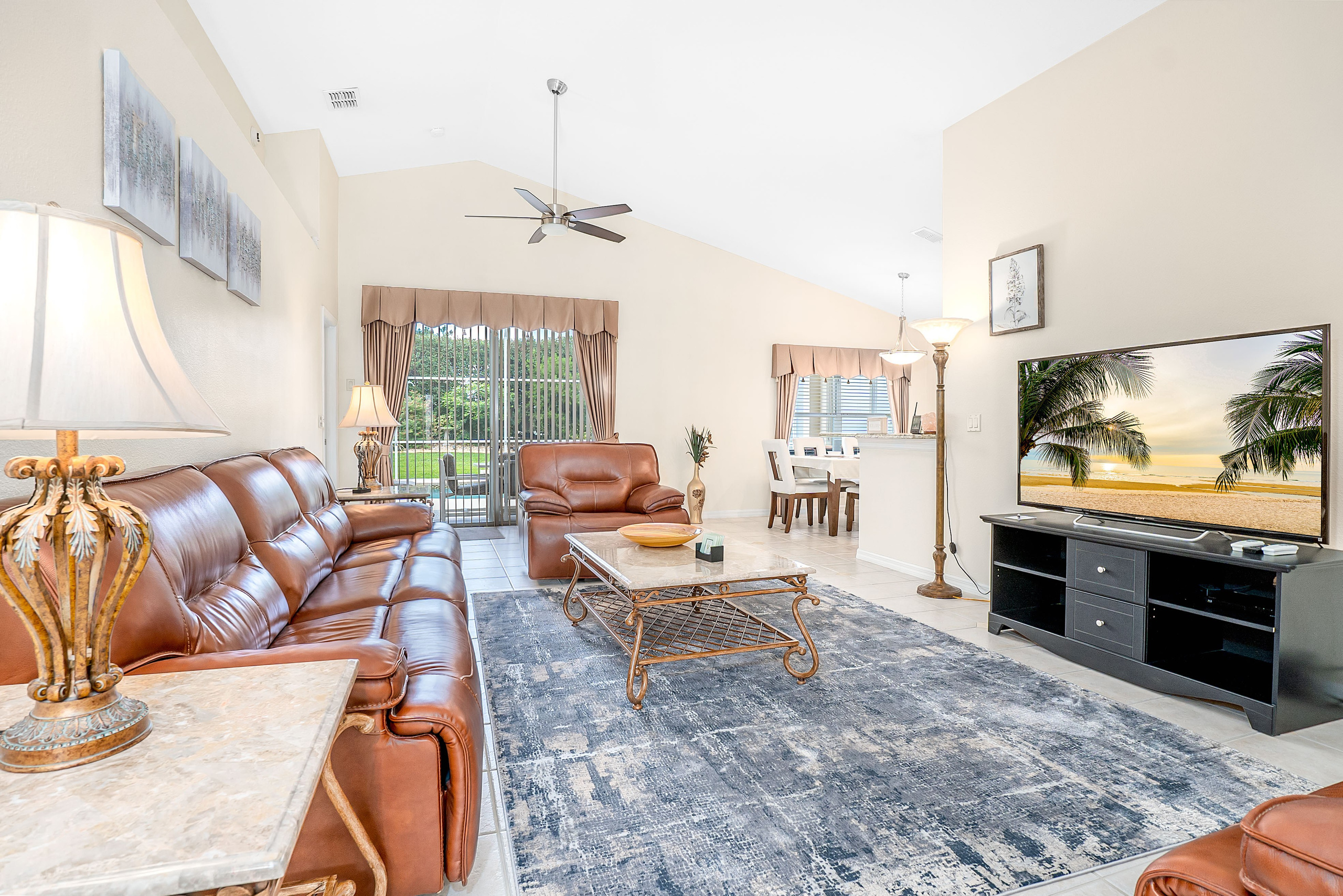 Services. Masha Kapriyanchuk a real estate photographer